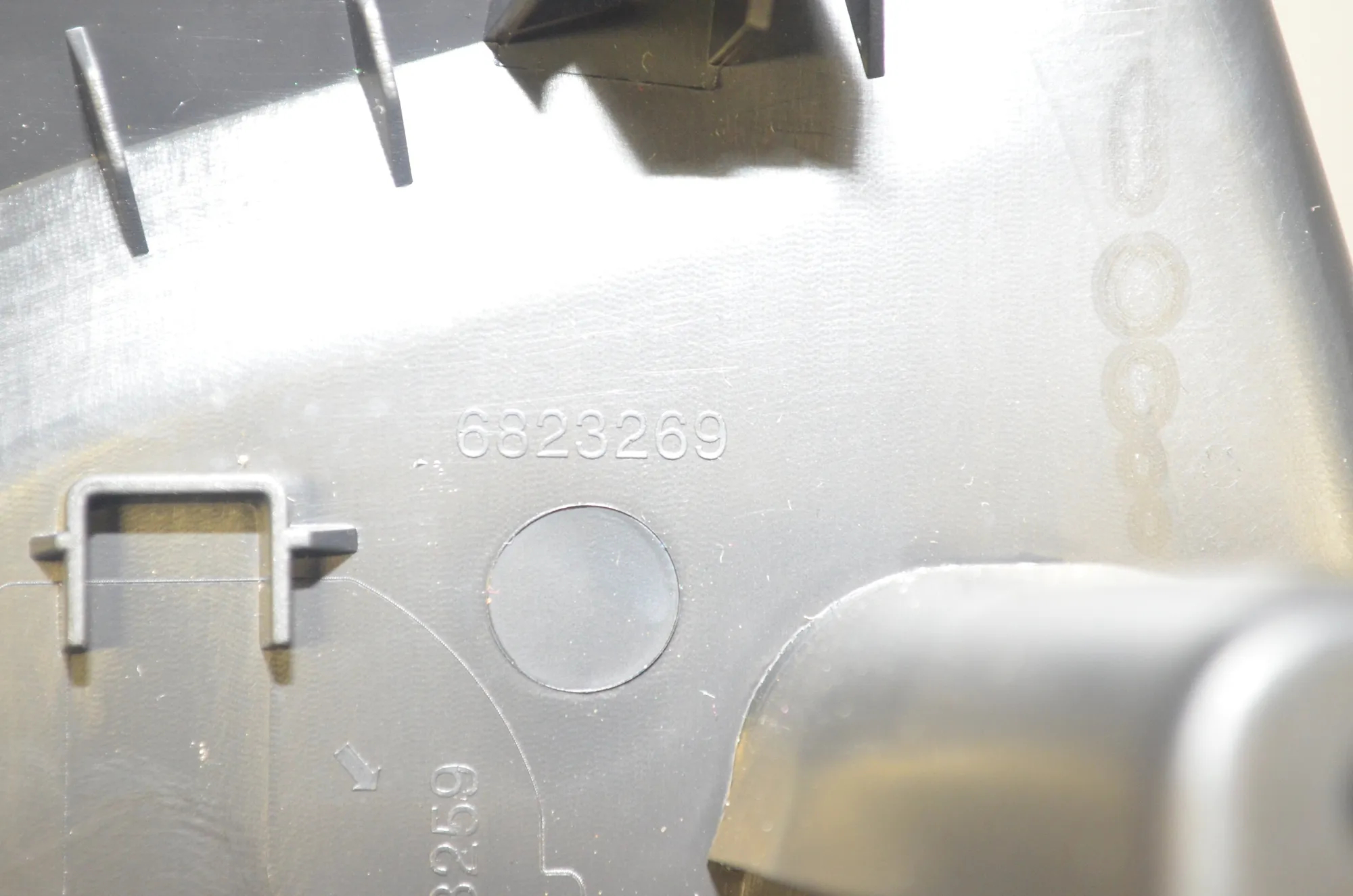 Other Interior Parts – OEM 6823269 · BMW 1 (F40) (2019 - -) (F40)118d 2020 – 4