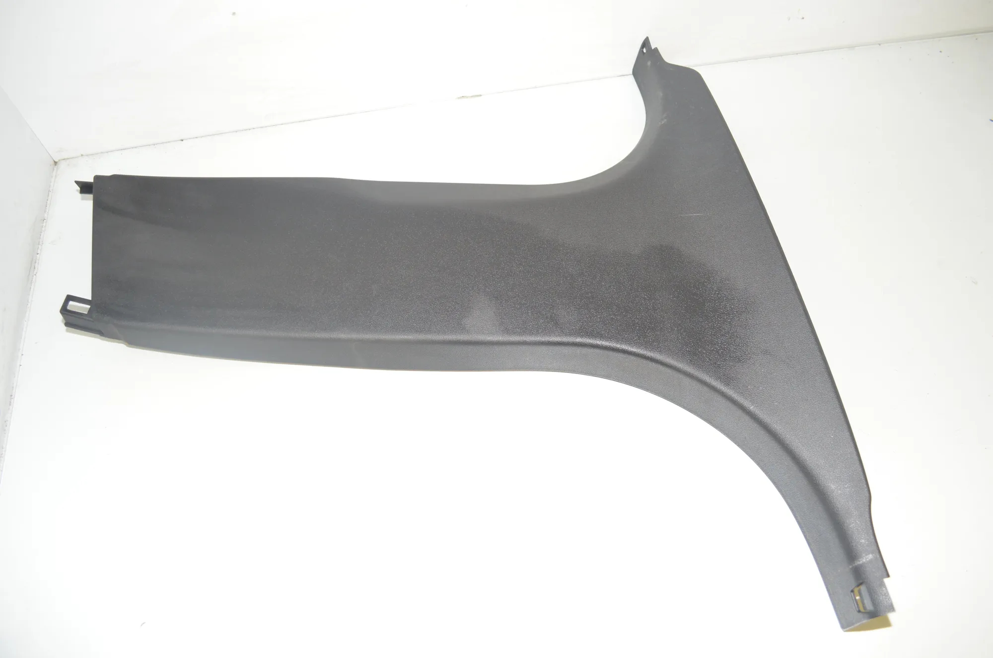 Right Side B Pillar Trim – OEM 7444940 · BMW 1 (F40) (2019 - -) (F40)118d 2020