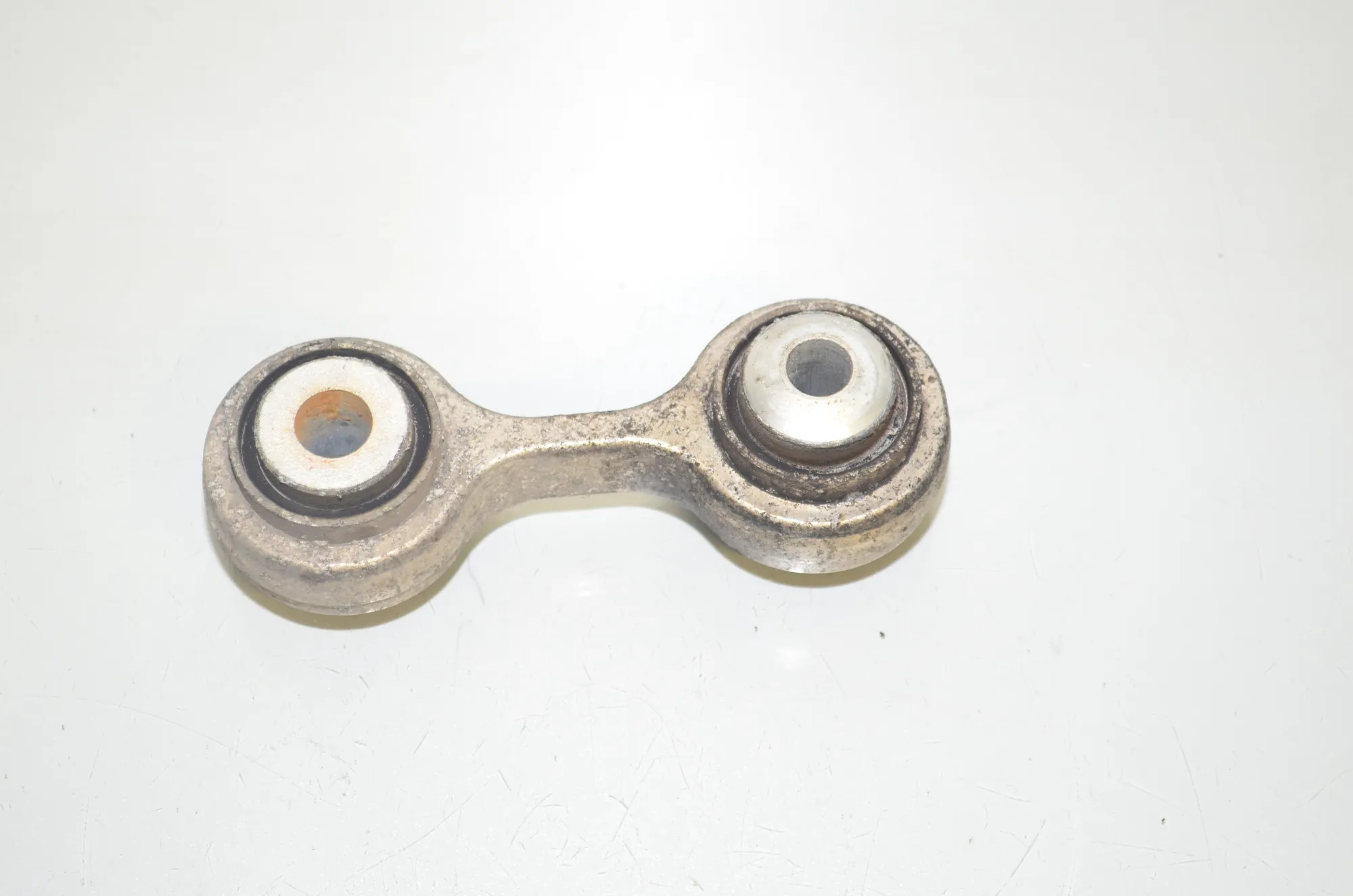 Rear Left Control Arm – OEM 2284130 · BMW 5 (F10) M5 2012 – 3