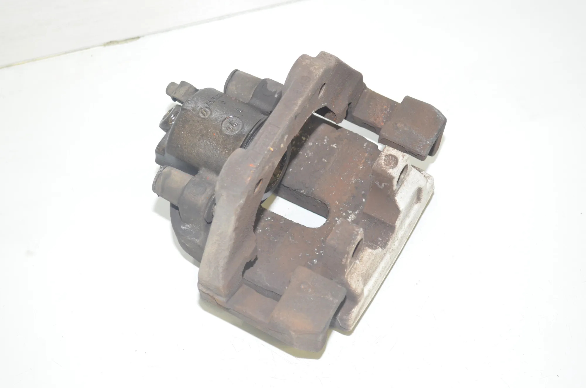 Rear Left Brake Caliper · BMW X6 (E71, E72) BMW X6 (E71, E72) xDrive 35 d 2009 – 4