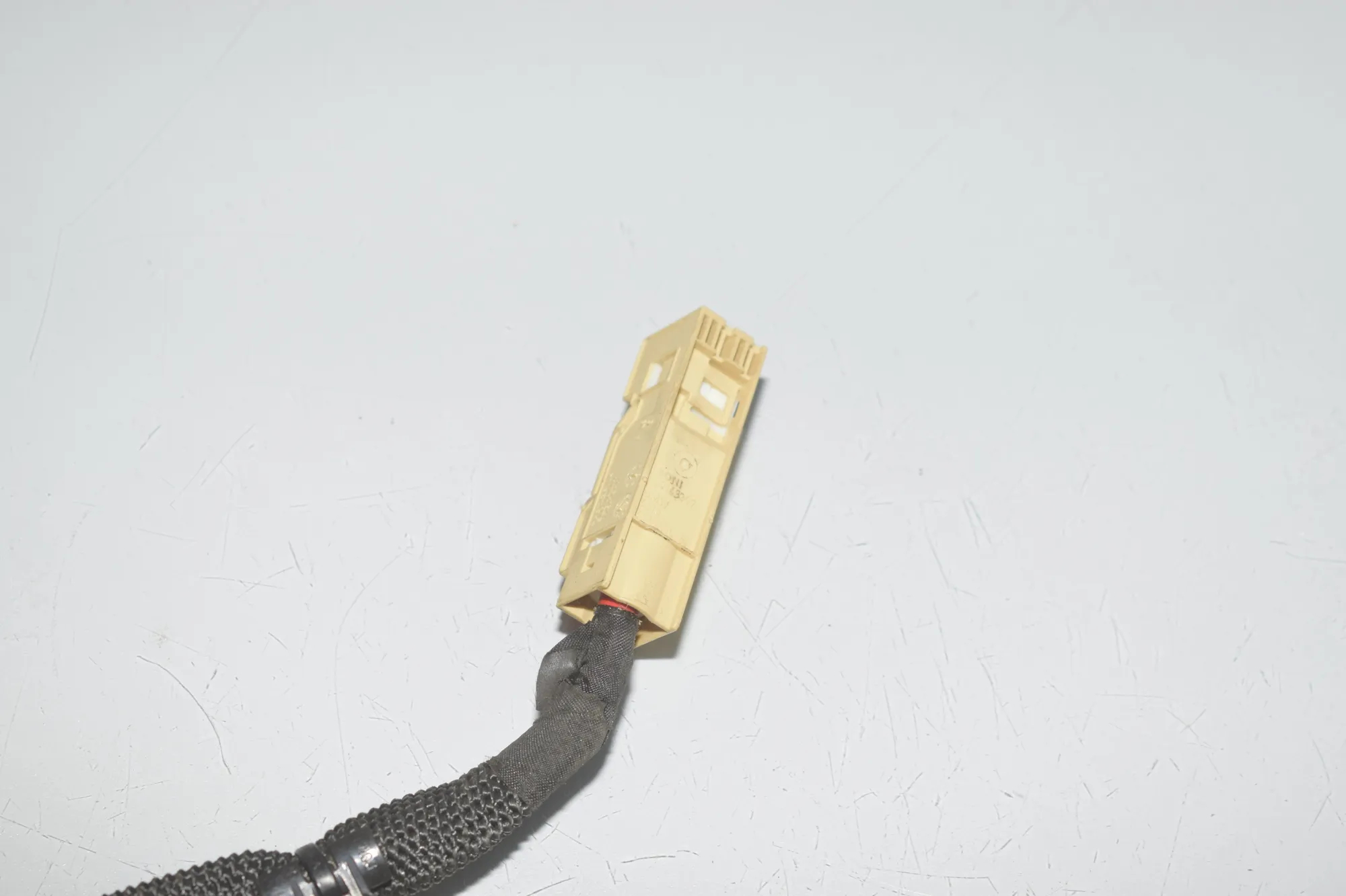 Other Wiring Loom – OEM 6843400 · BMW 3 (G20, G28) (2018 - -) 330 e Plug-in-Hybrid 2021 – 4
