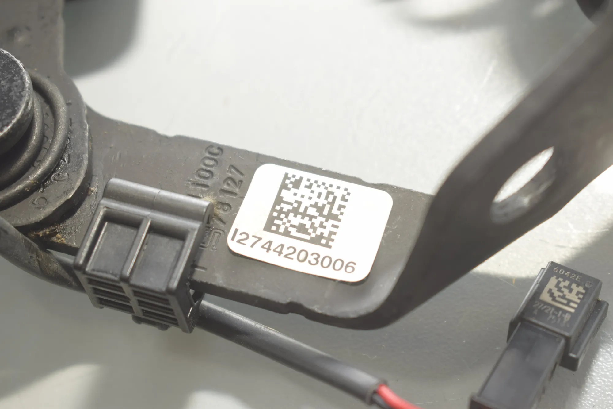 Rear Middle Seat Buckle – OEM 7442030 · BMW 3 (G20, G28) (2018 - -) 330 e Plug-in-Hybrid 2021 – 5