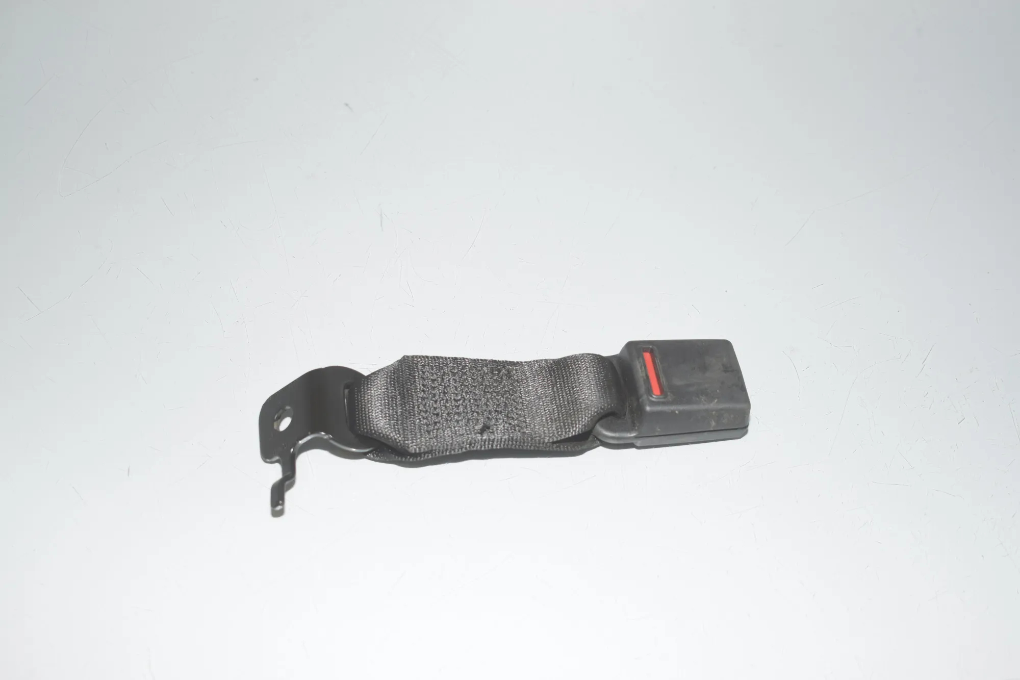 Rear Left Seat Buckle – OEM 7496283 · BMW 3 (G20, G28) (2018 - -) 330 e Plug-in-Hybrid 2021 – 2