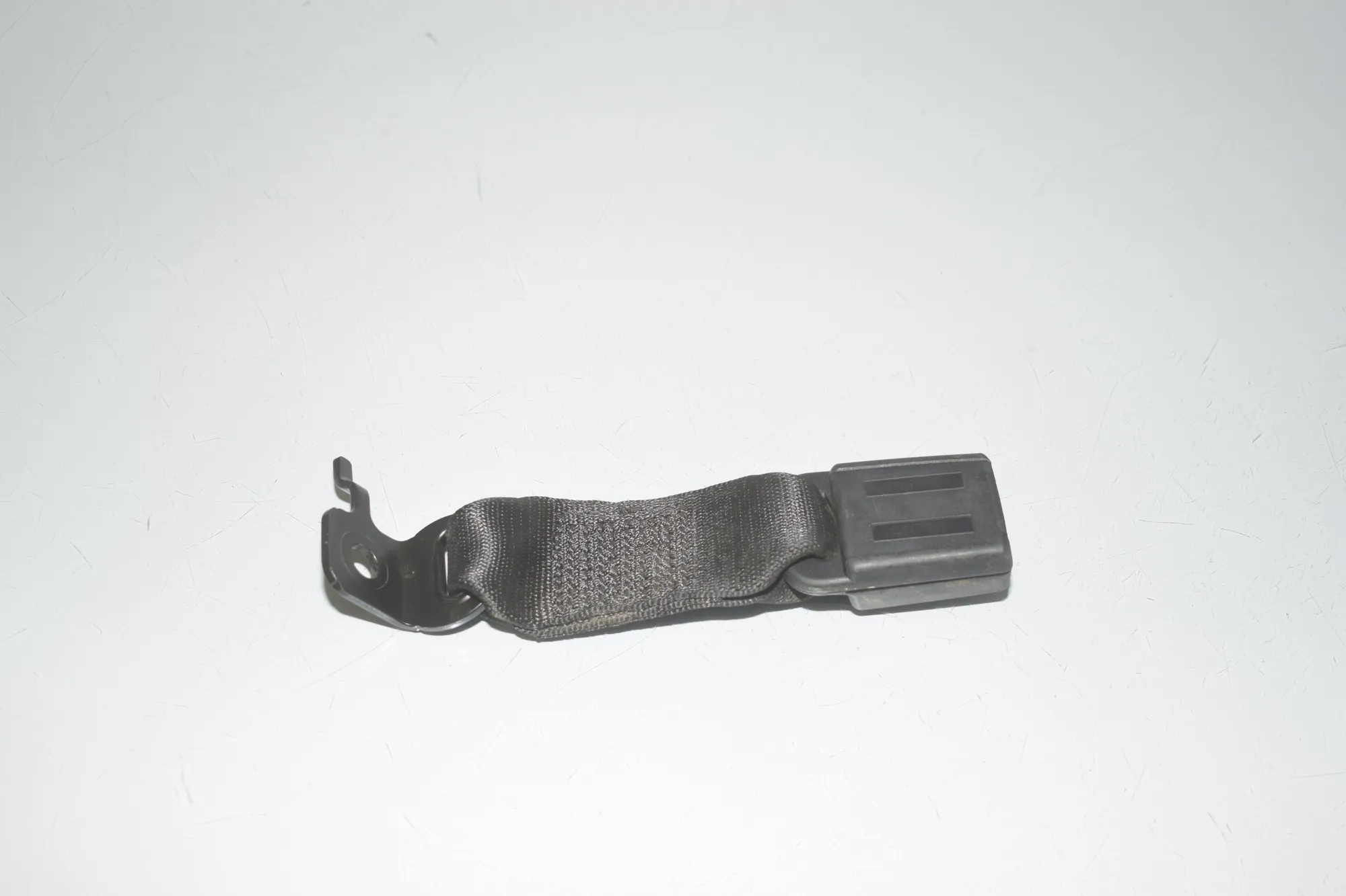Rear Left Seat Buckle – OEM 7496283 · BMW 3 (G20, G28) (2018 - -) 330 e Plug-in-Hybrid 2021 – 3