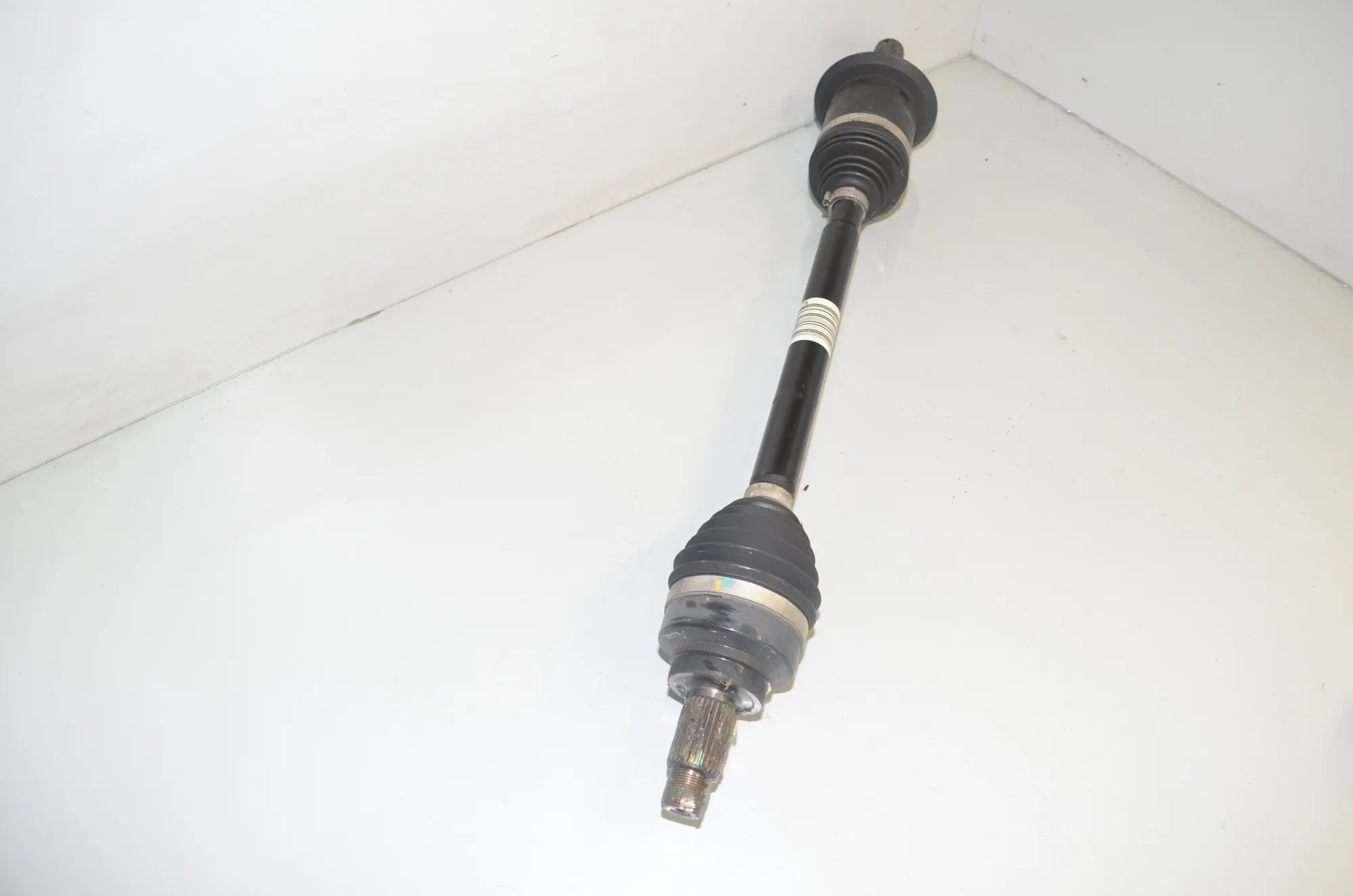 Rear Left Driveshaft – OEM 7637445 · BMW 3 (F30, F80) 328 i 2012 – 3