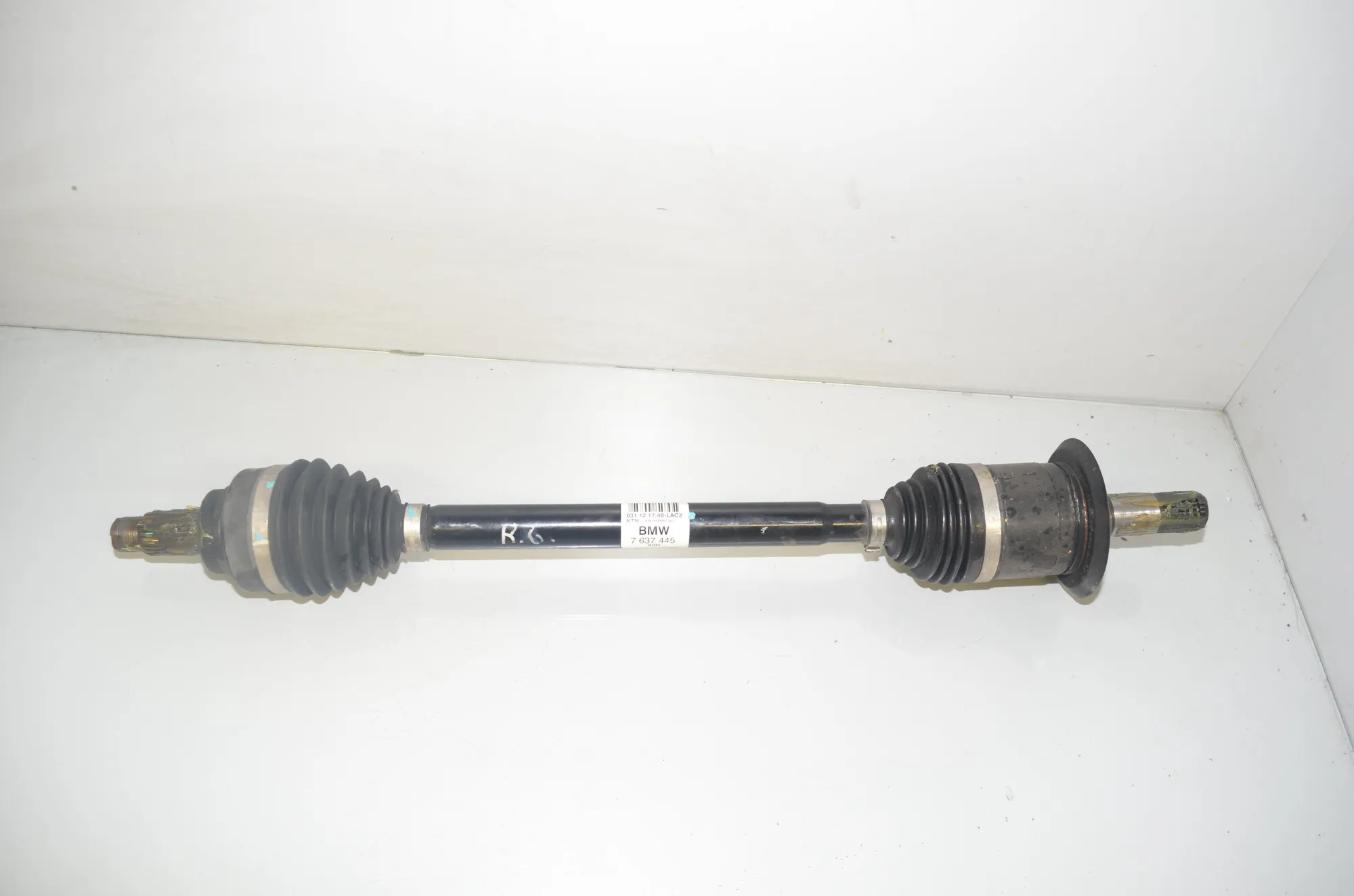 Rear Left Driveshaft – OEM 7637445 · BMW 3 (F30, F80) 328 i 2012