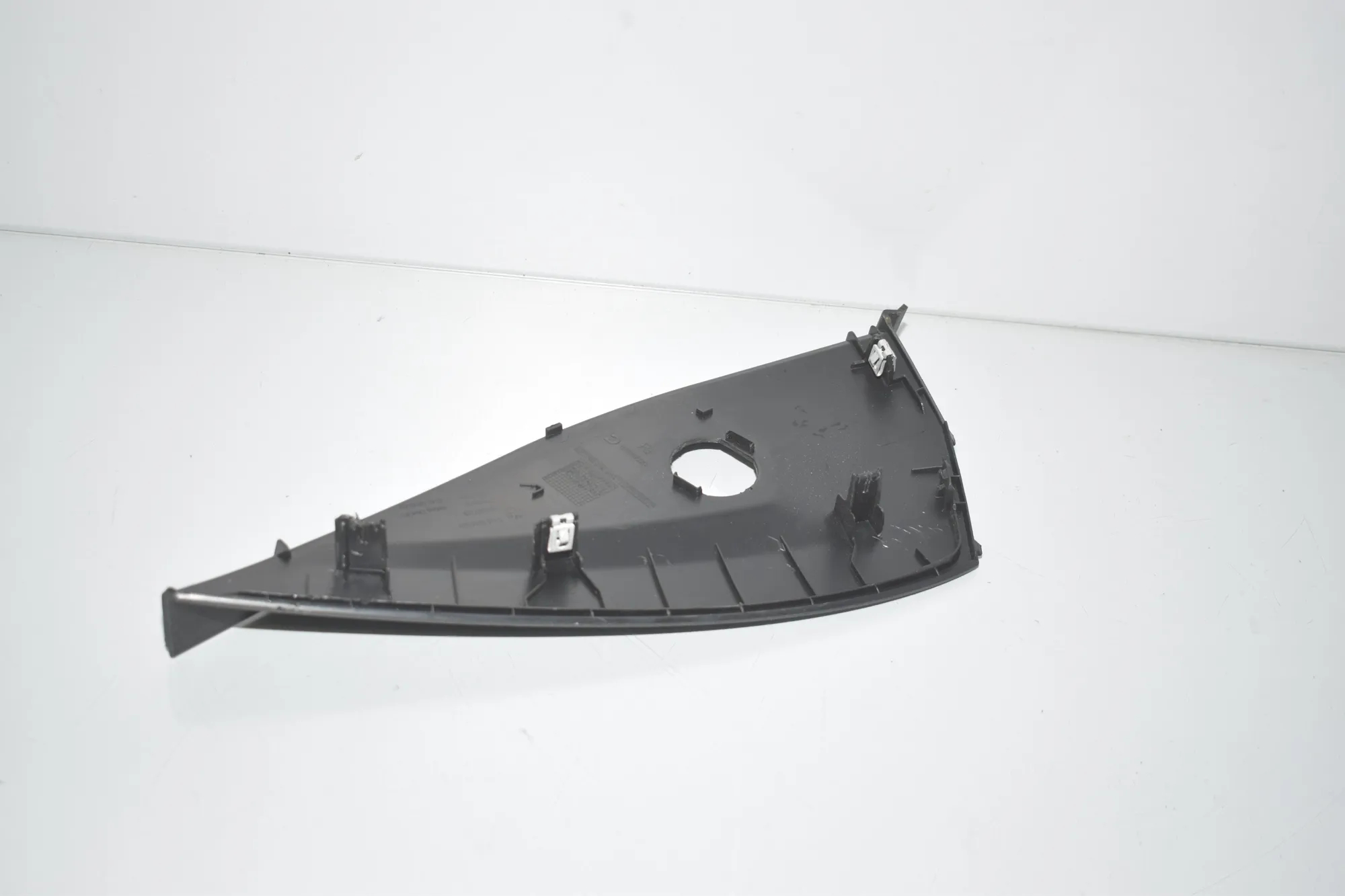 Dashboard Side Trim – OEM 6805560 · BMW 3 (G20, G28) (2018 - -) 330 e Plug-in-Hybrid 2021 – 3
