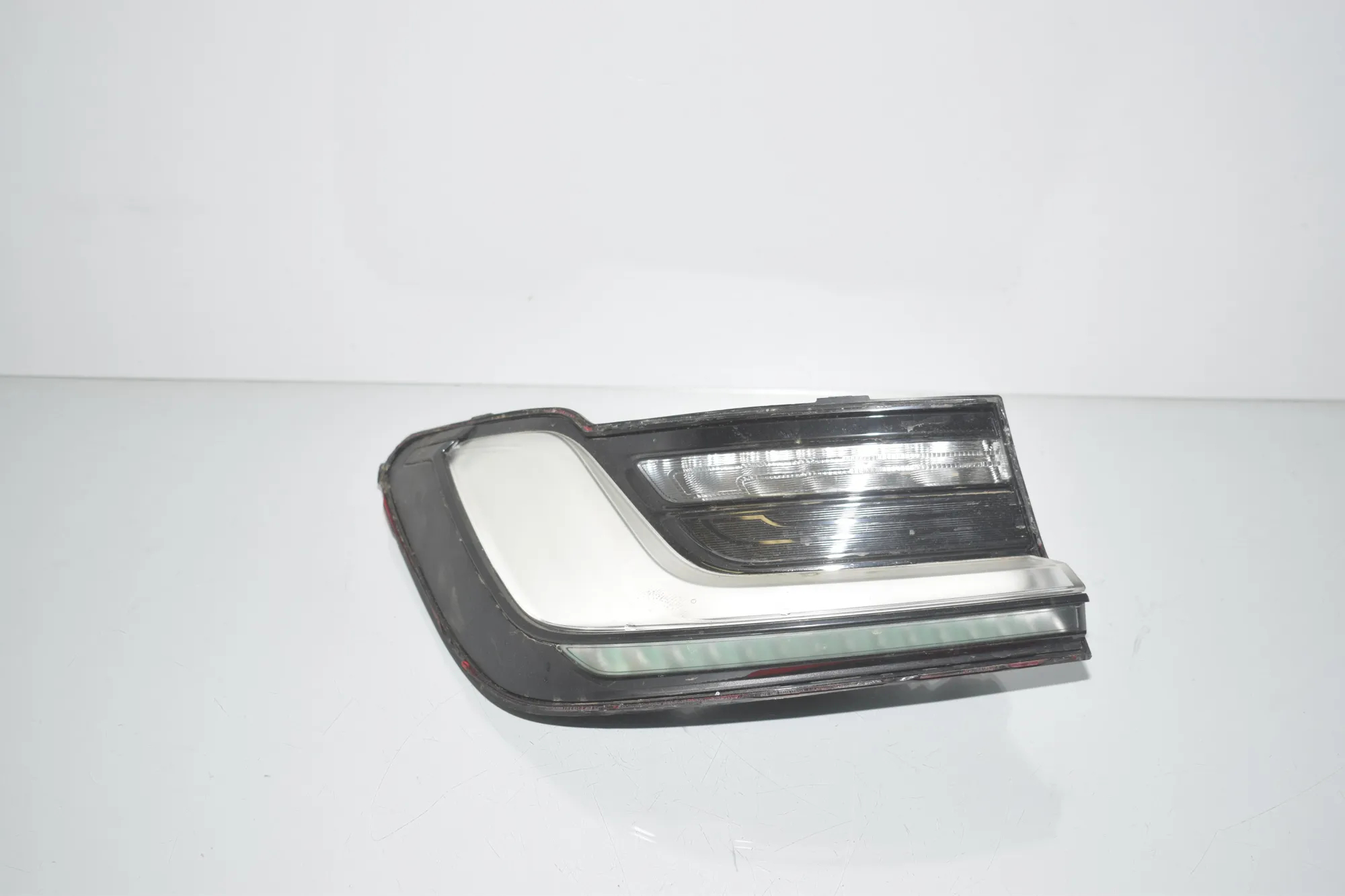 Rear Left Tail Light – OEM 5A3BC65 · BMW 3 (G20, G28) (2018 - -) 330 e Plug-in-Hybrid 2021