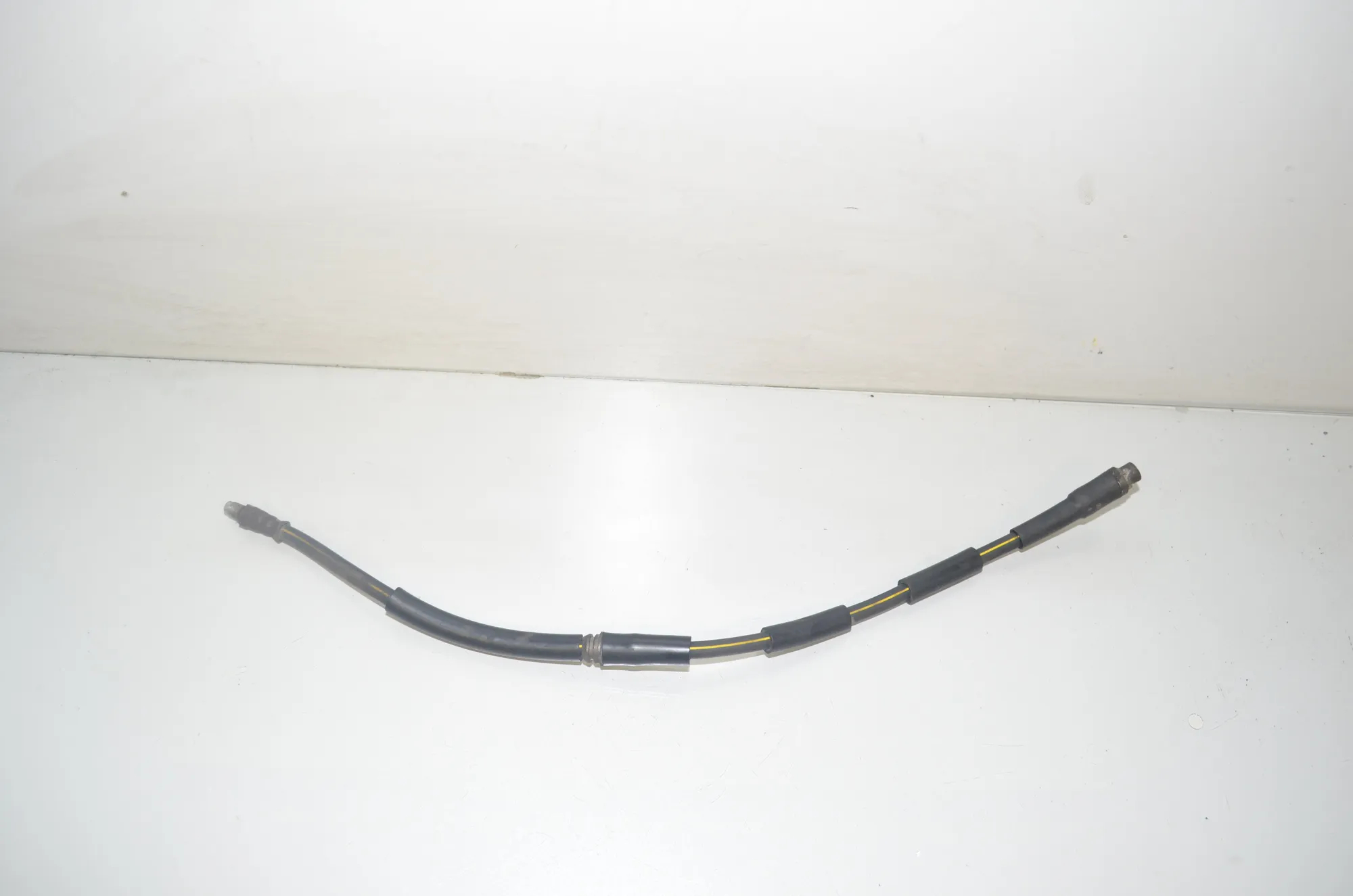Brake Pipe Hose – OEM 6887451 · BMW X5 (E70) xDrive 40 d 2010 – 4