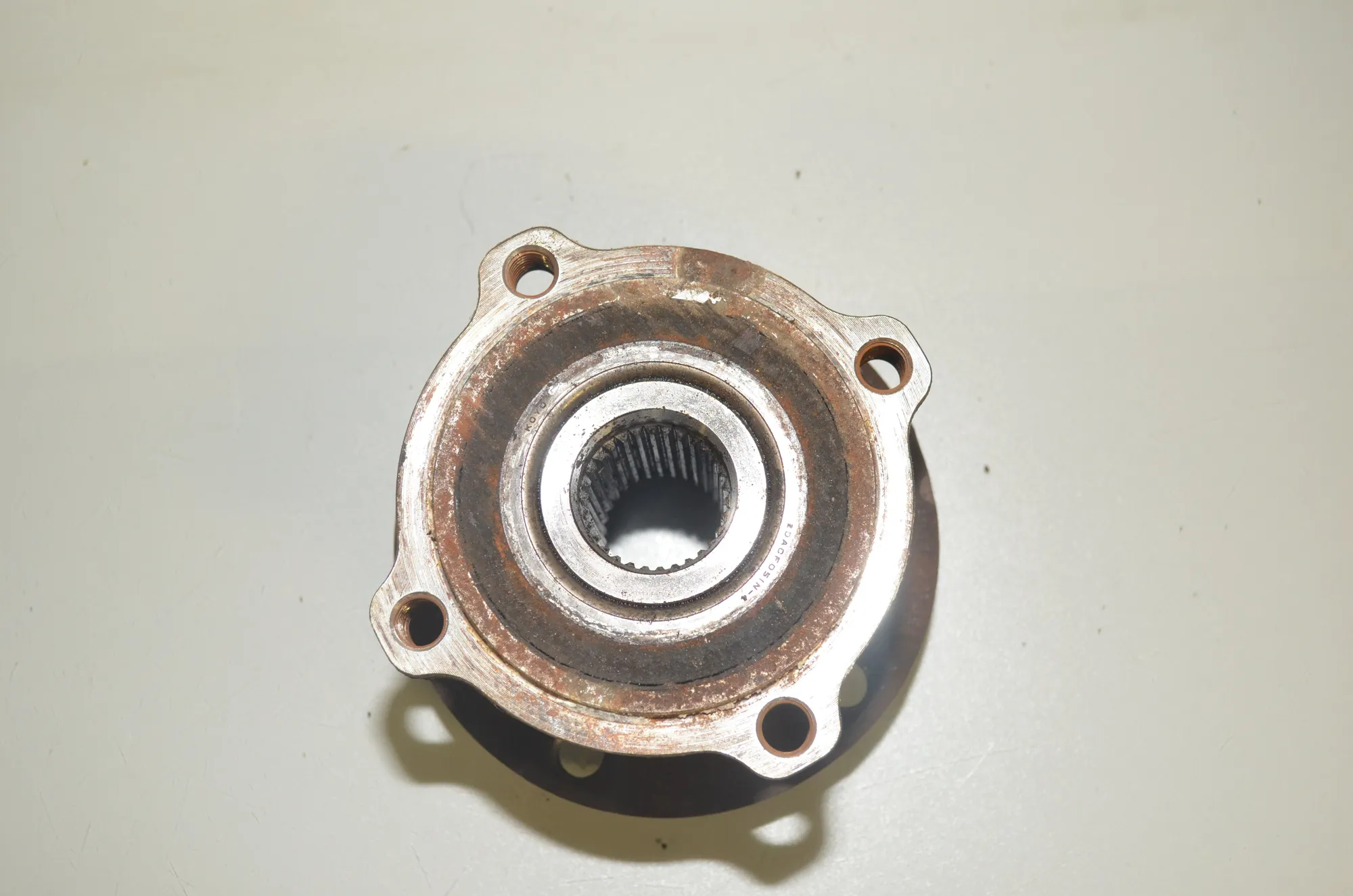 Rear Right Wheel Bearing – OEM 6867811 · BMW X5 (E70) xDrive 40 d 2010 – 4