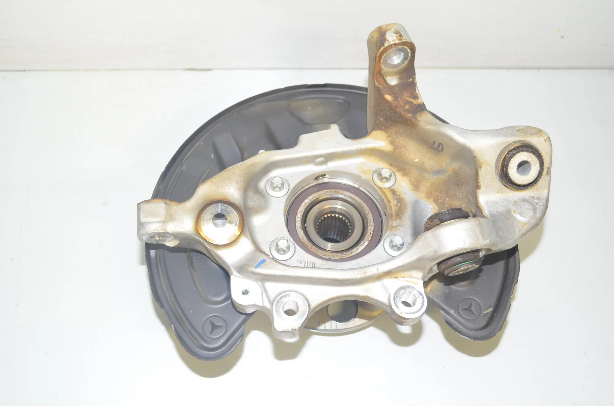 Rear Left Wheel Hub Spindle – OEM A00042301 · MERCEDES-BENZ C T-Model (S205) (2014 - -) C 220 BlueTEC / d (205.204) 2015 – 3