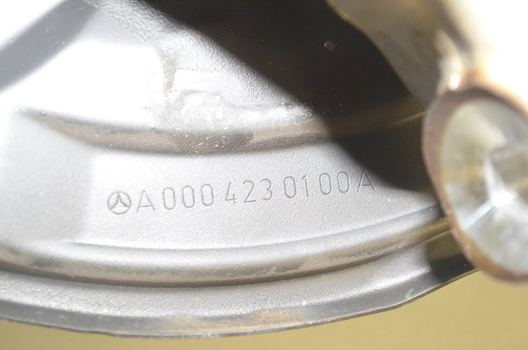 Rear Left Wheel Hub Spindle – OEM A00042301 · MERCEDES-BENZ C T-Model (S205) (2014 - -) C 220 BlueTEC / d (205.204) 2015 – 4
