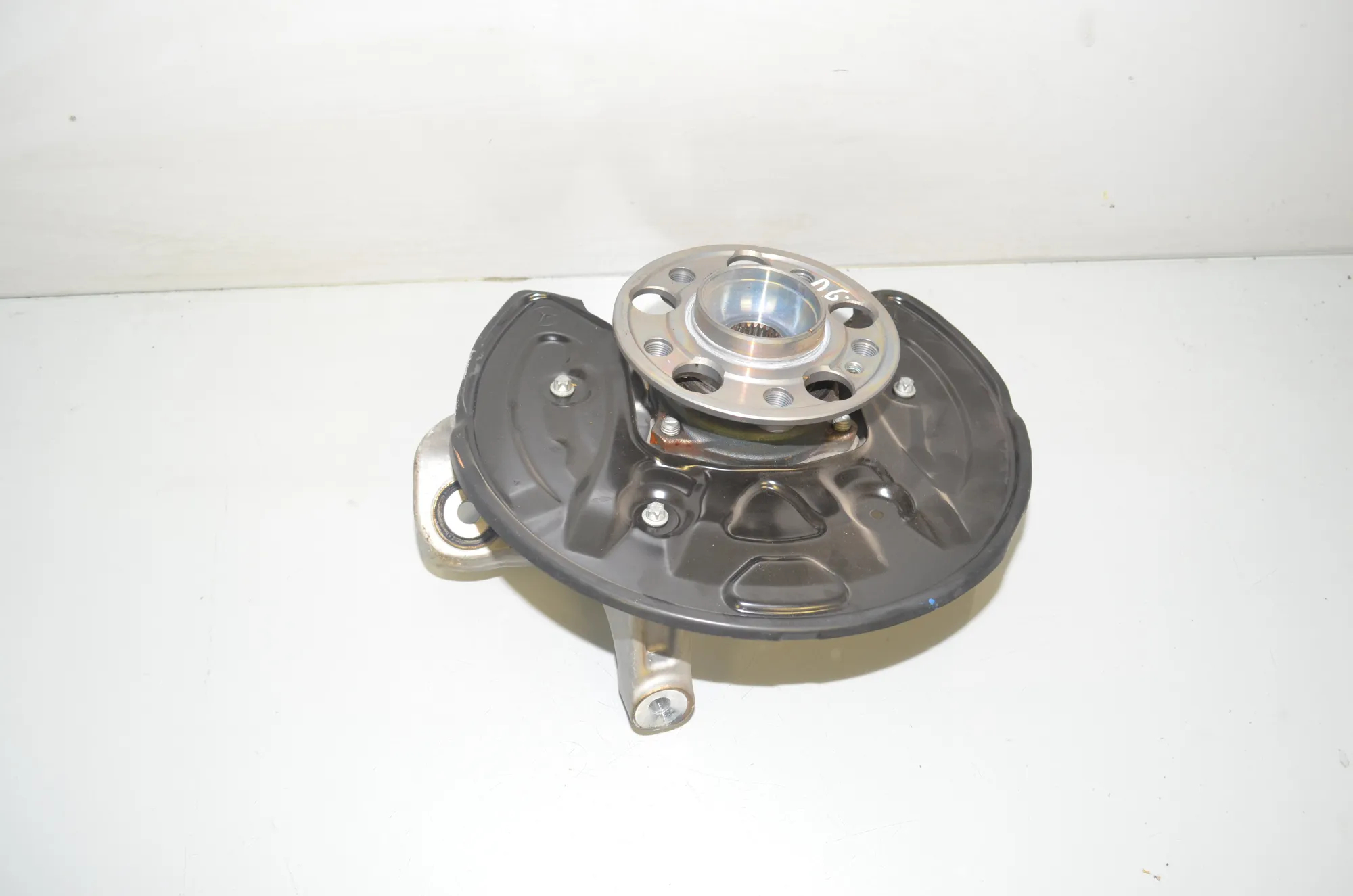 Rear Right Wheel Hub – OEM A00042301 · MERCEDES-BENZ C T-Model (S205) (2014 - -) C 220 BlueTEC / d (205.204) 2015 – 2