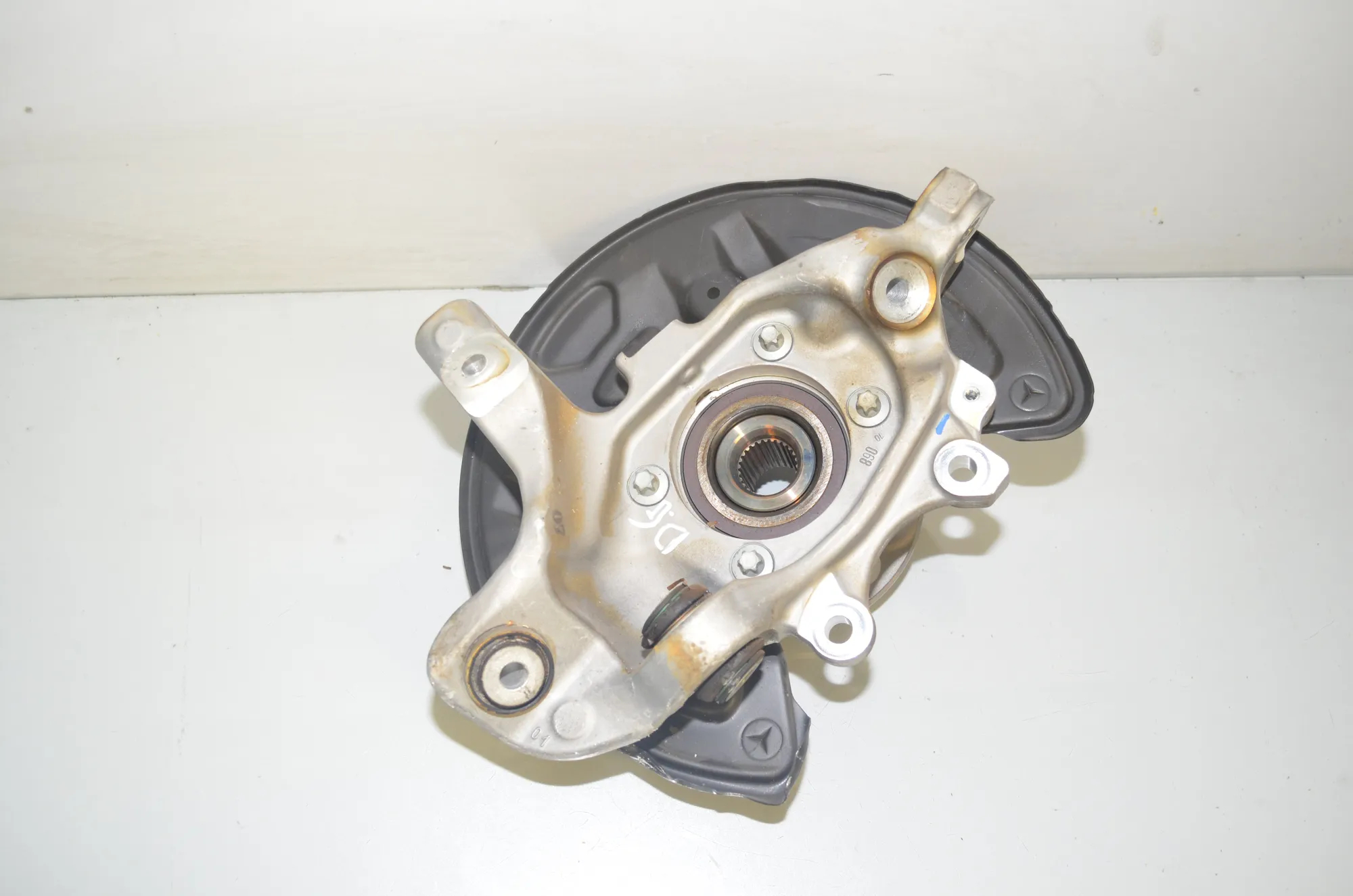 Rear Right Wheel Hub – OEM A00042301 · MERCEDES-BENZ C T-Model (S205) (2014 - -) C 220 BlueTEC / d (205.204) 2015 – 3