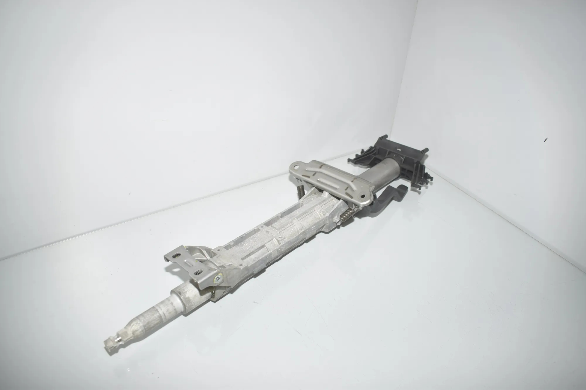 Steering Wheel Adjustment Mechanism – OEM 6896187 · BMW 3 (G20, G28) (2018 - -) 330 e Plug-in-Hybrid 2021 – 4
