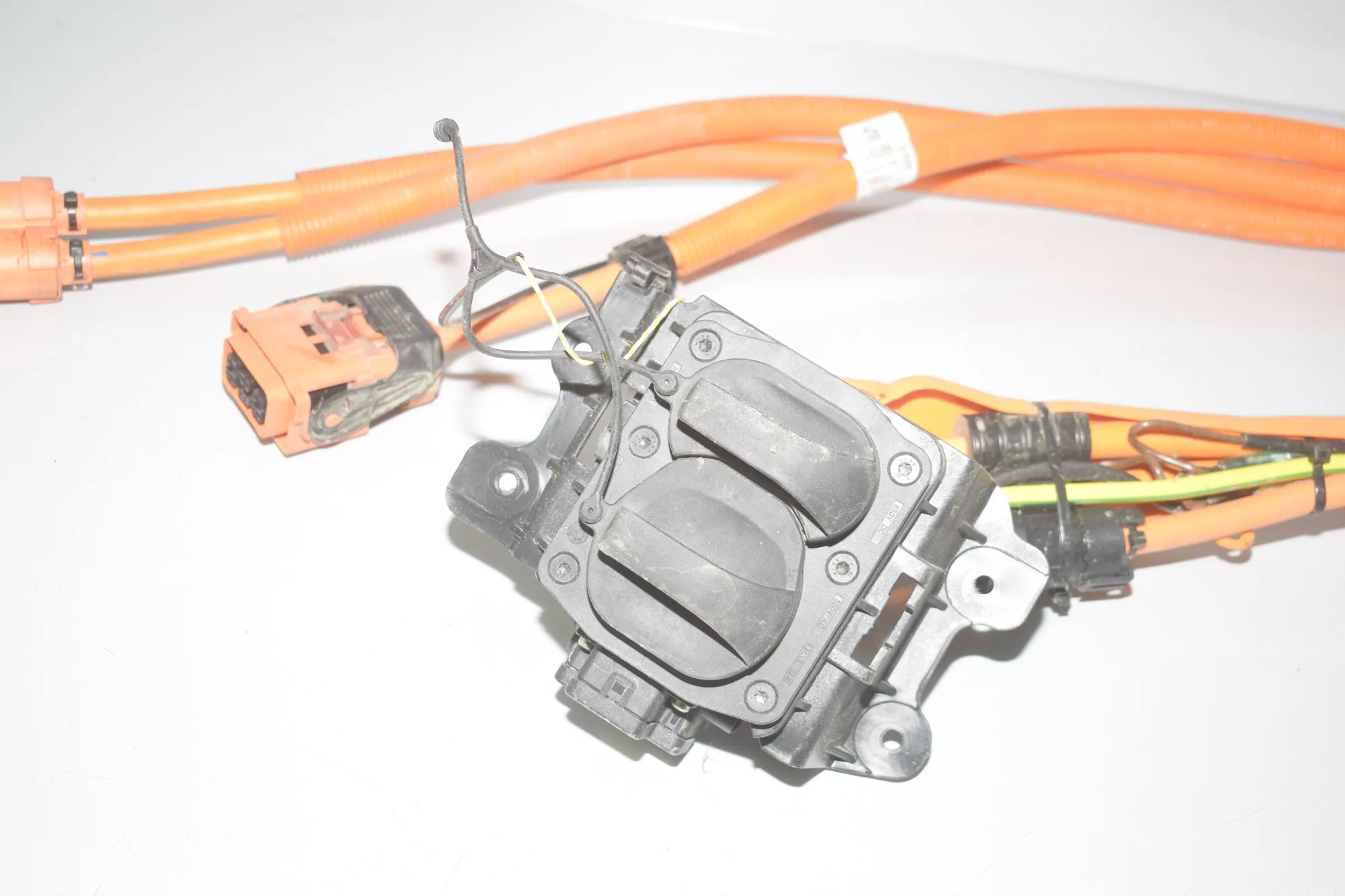 Battery Charging Cable – OEM 7640058 · BMW i3 (I01) Electric 2019 – 3