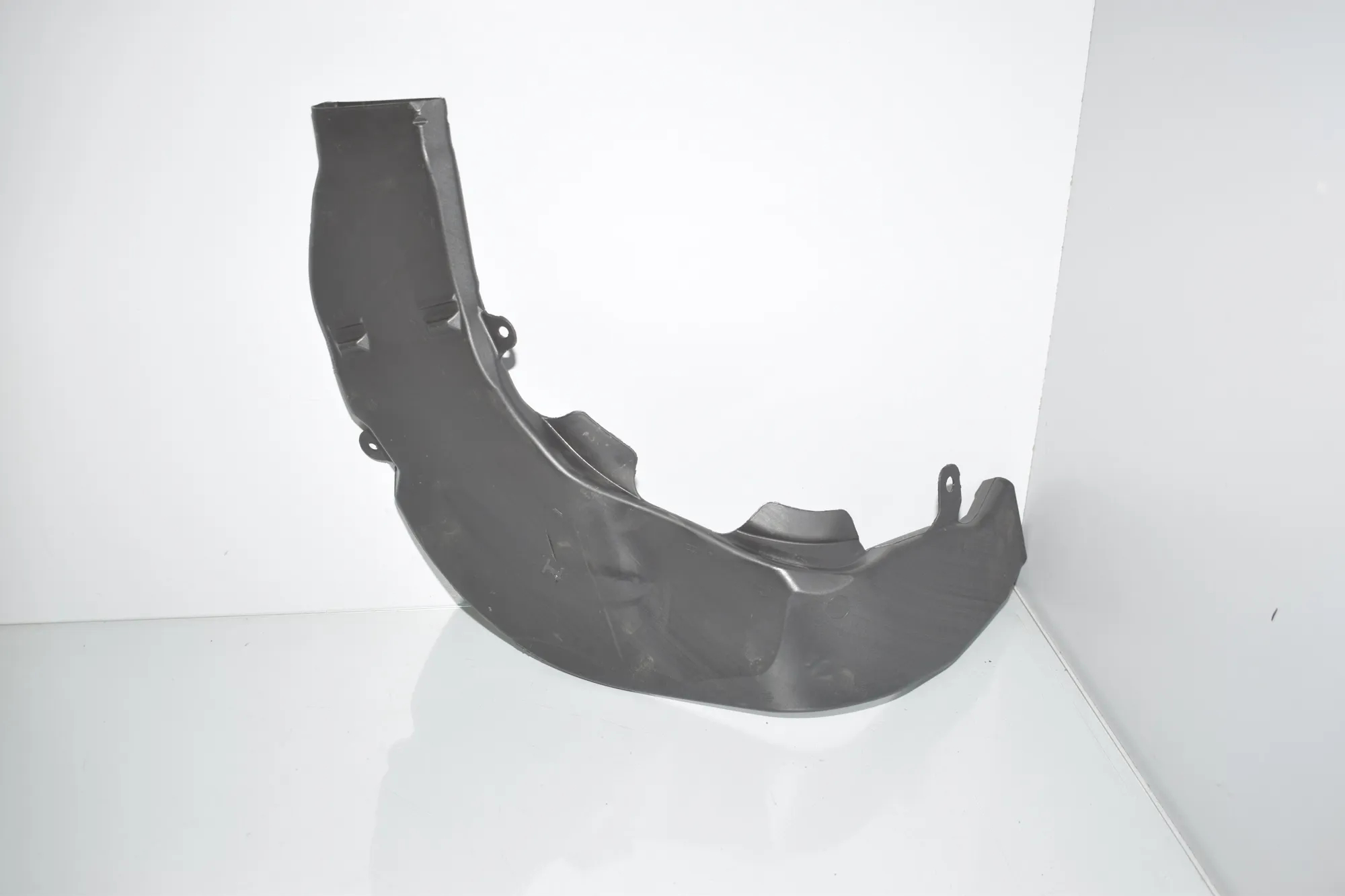Air Intake Duct Part – OEM 7443137 · BMW 3 (G20, G28) (2018 - -) 330 e Plug-in-Hybrid 2021 – 4