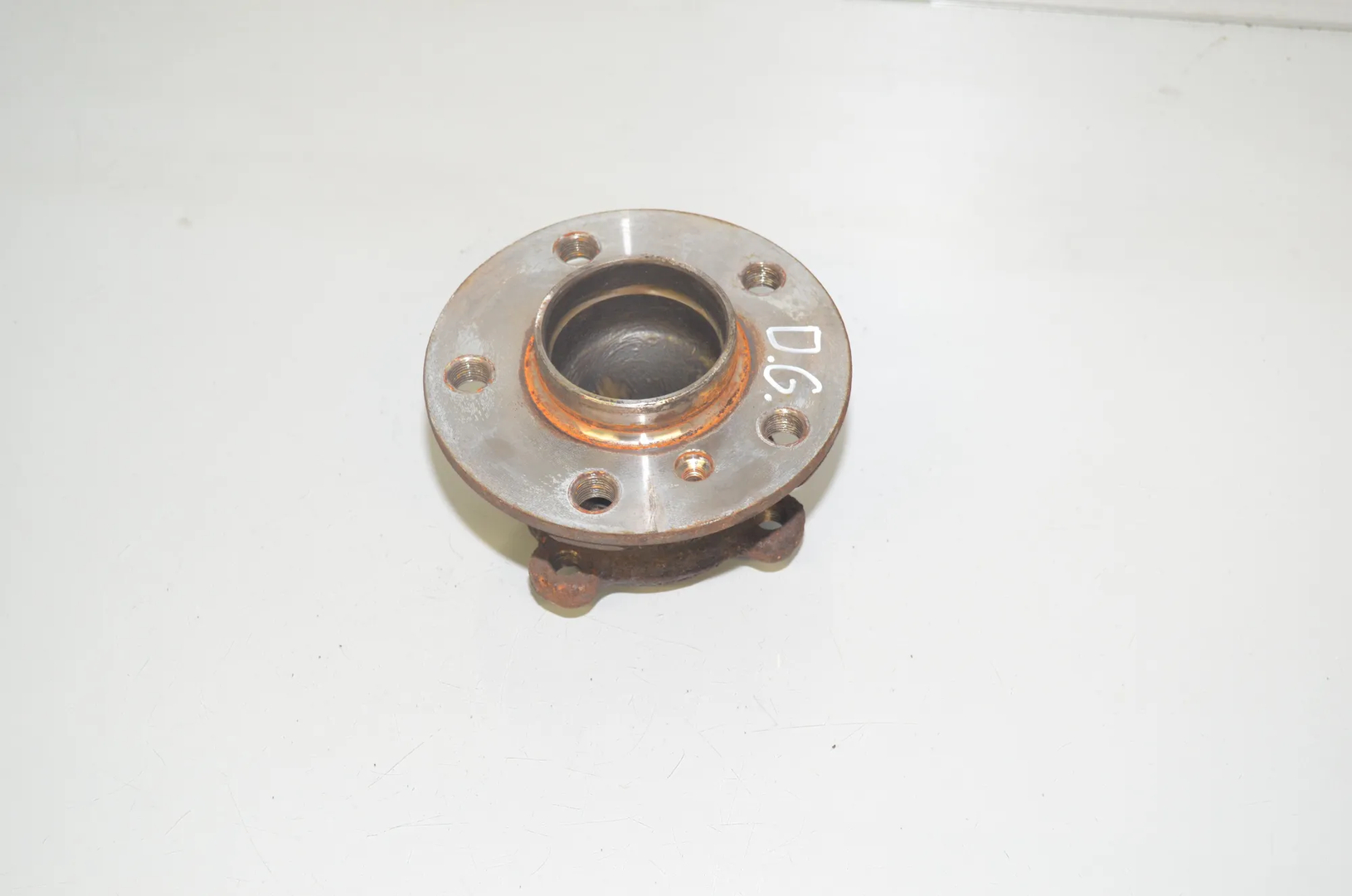 Rear Right Wheel Bearing – OEM 6891921 · BMW 1 (F40) (2019 - -) (F40)118d 2020