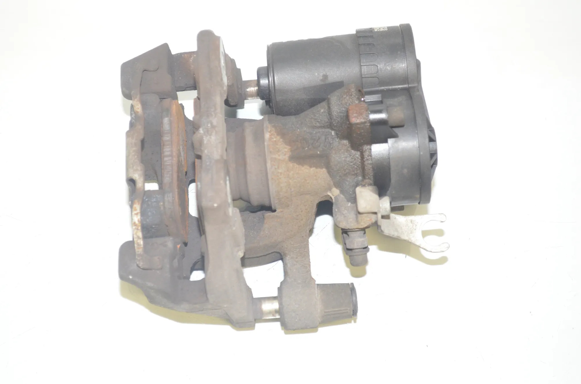 Rear Left Brake Caliper – OEM 6892605 · BMW 1 (F40) (2019 - -) (F40)118d 2020 – 2