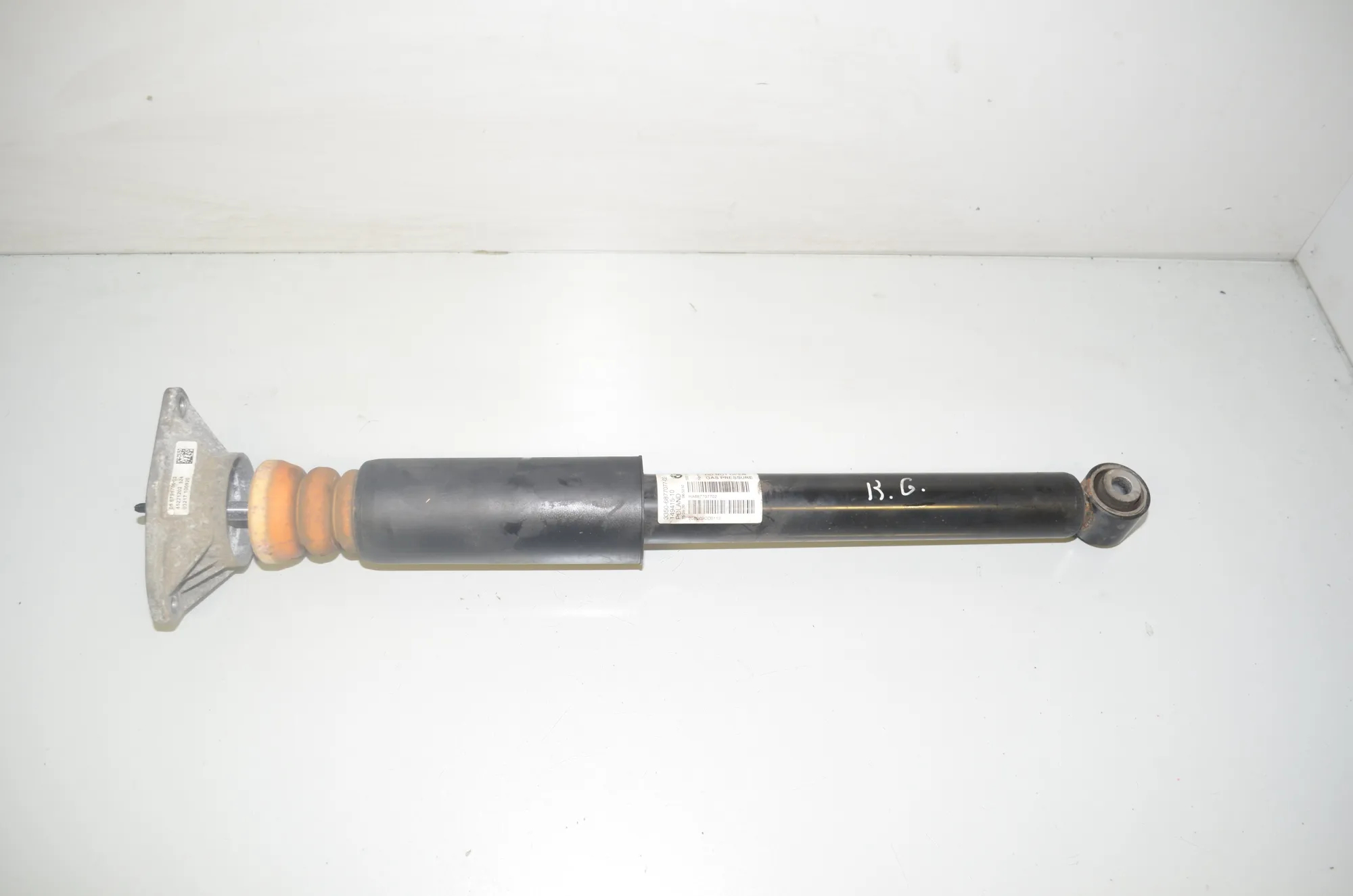 Rear Left Shock Absorber – OEM 6877077 · BMW 1 (F40) (2019 - -) (F40)118d 2020
