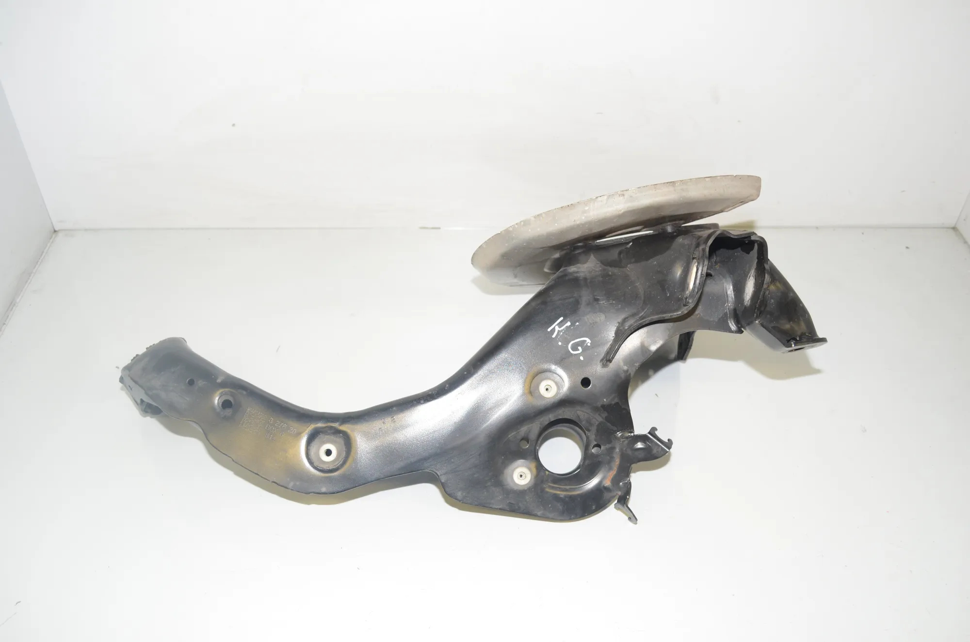 Rear Left Wheel Hub Spindle – OEM 6898963 · BMW 1 (F40) (2019 - -) (F40)118d 2020 – 2