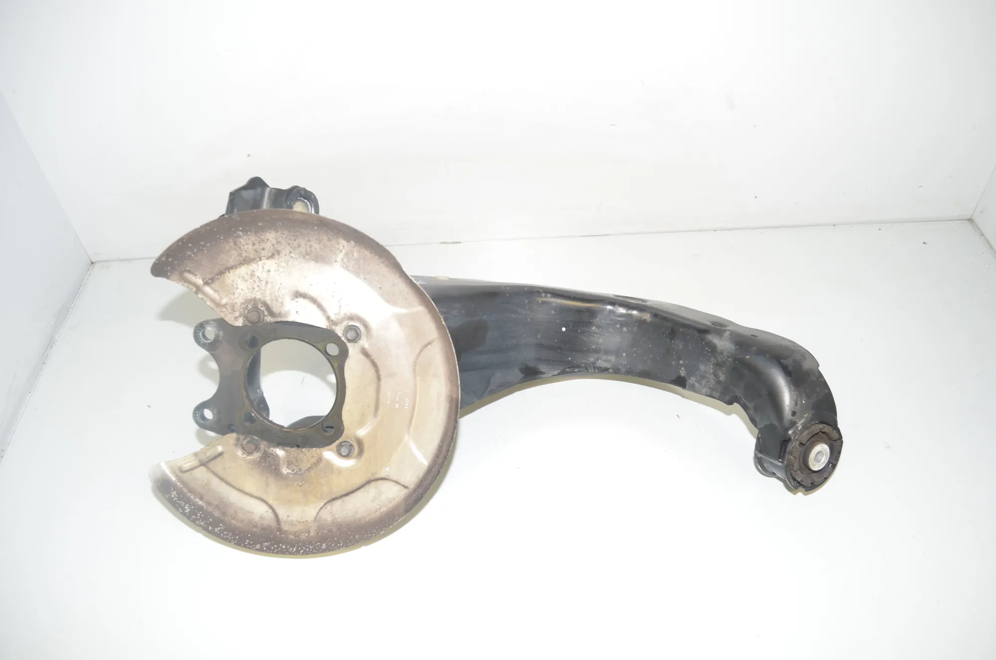 Rear Left Wheel Hub Spindle – OEM 6898963 · BMW 1 (F40) (2019 - -) (F40)118d 2020