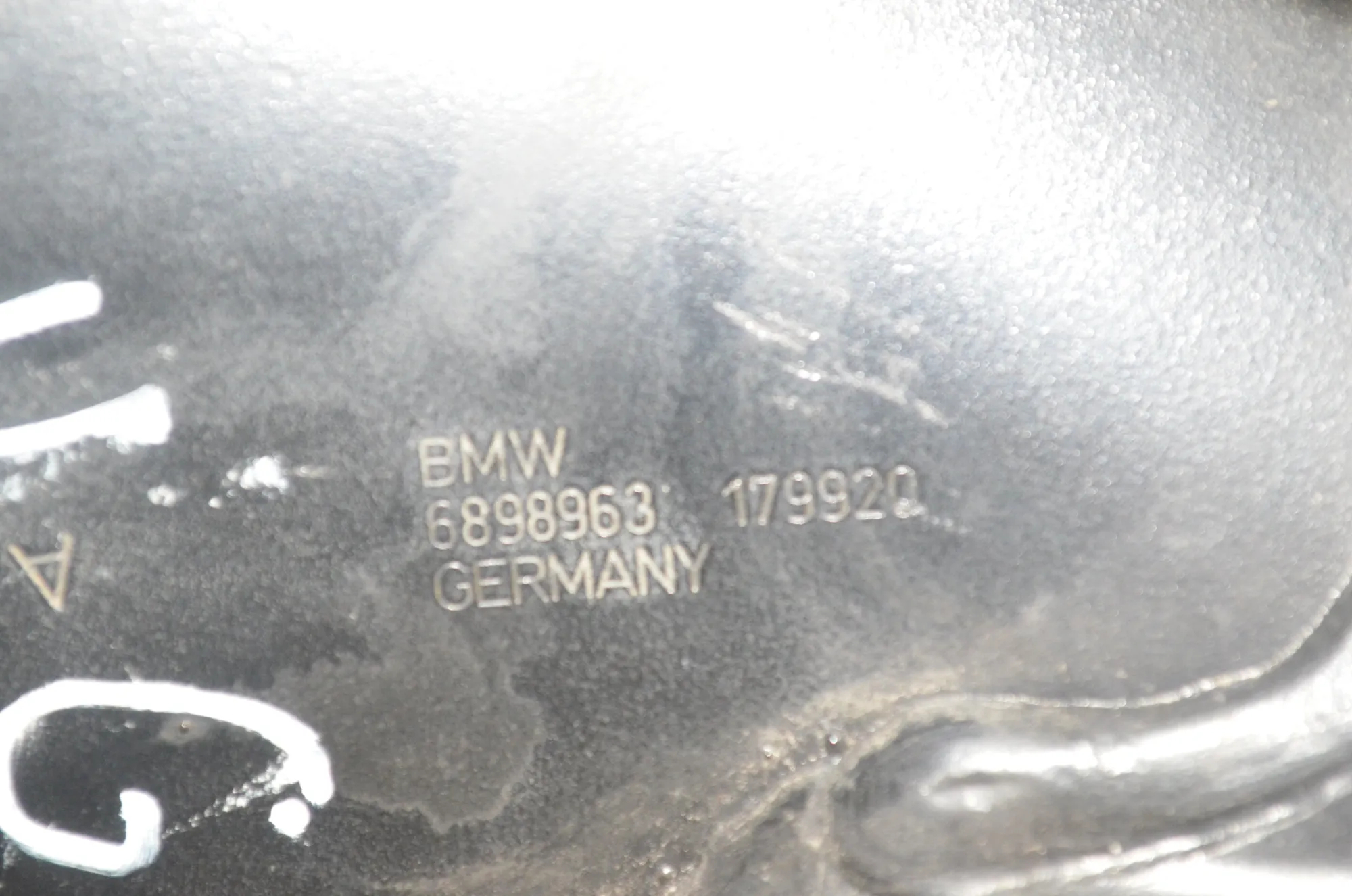 Rear Left Wheel Hub Spindle – OEM 6898963 · BMW 1 (F40) (2019 - -) (F40)118d 2020 – 4