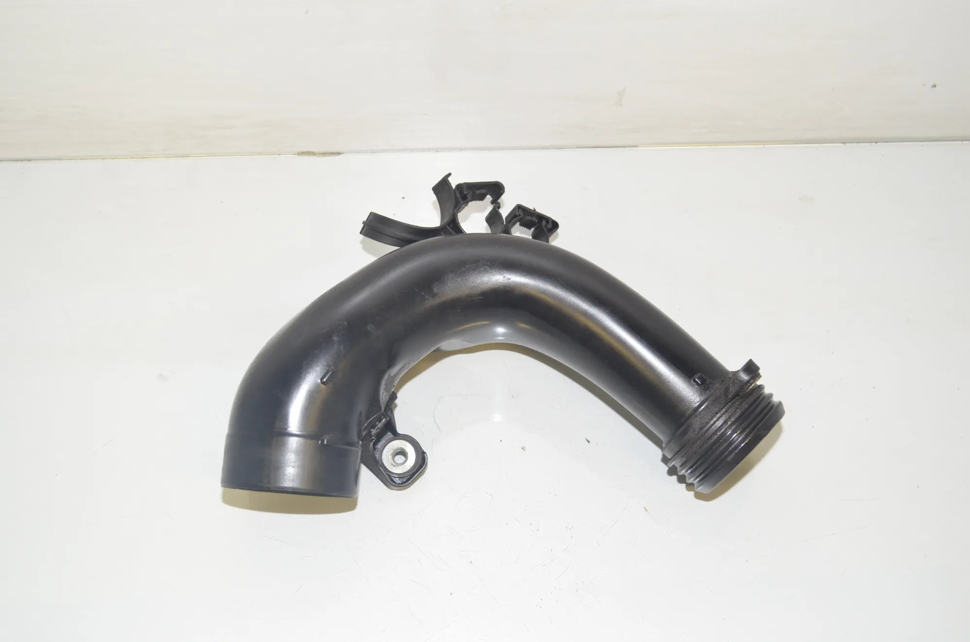 Air Intake Tube – OEM 13717601177 · BMW X3 (F25) xDrive 35 i 2011 – 2