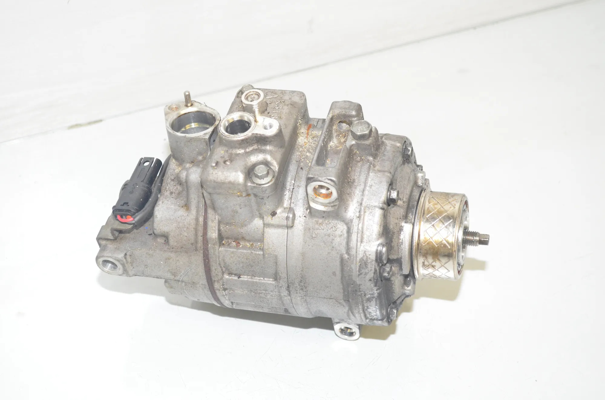 Air Condition A/C Pump – OEM 9217869 · BMW X3 (F25) xDrive 35 i 2011 – 2