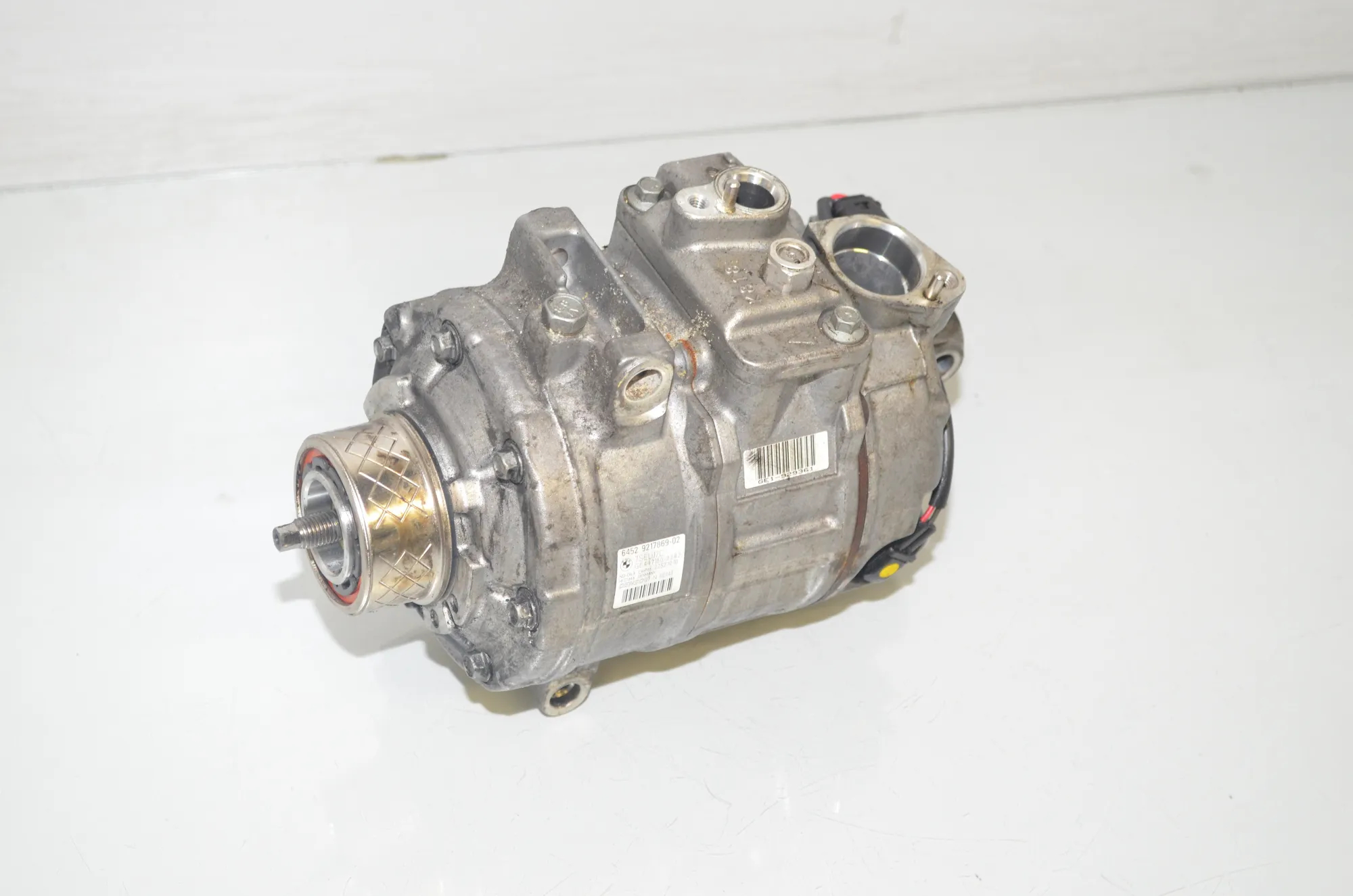 Air Condition A/C Pump – OEM 9217869 · BMW X3 (F25) xDrive 35 i 2011
