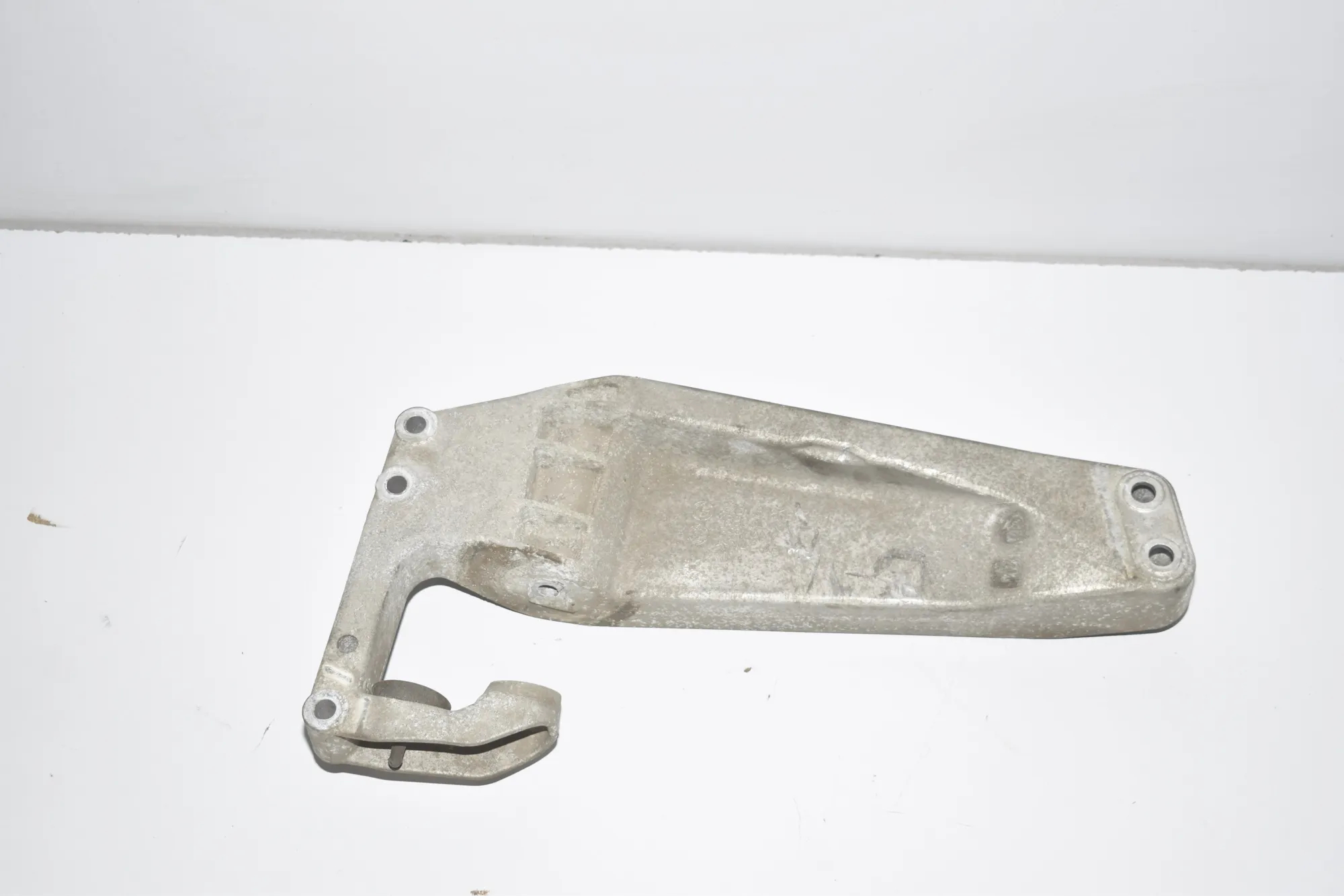 Gearbox Mount Bracket – OEM 6786567 · BMW X3 (F25) xDrive 35 i 2011