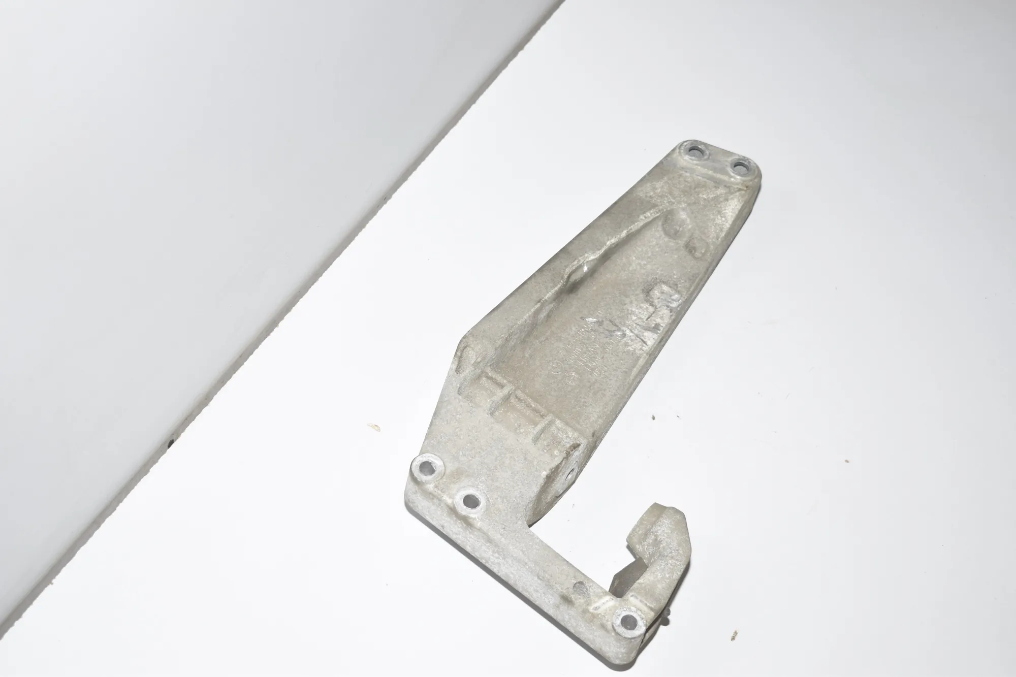 Gearbox Mount Bracket – OEM 6786567 · BMW X3 (F25) xDrive 35 i 2011 – 2
