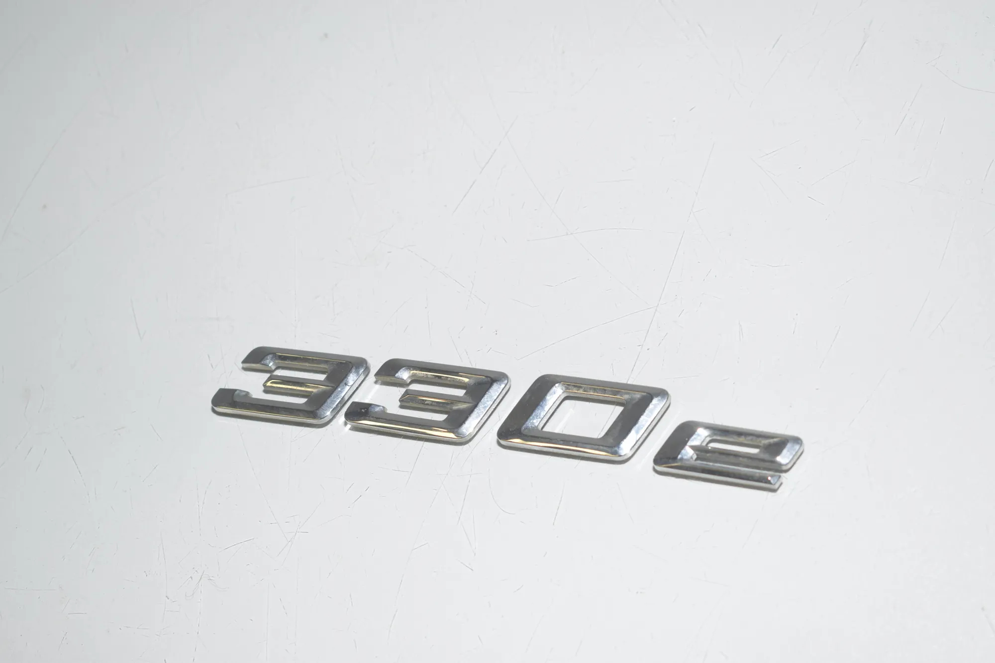 Bootlid Badge – OEM 7494324 · BMW 3 (G20, G28) (2018 - -) 330 e Plug-in-Hybrid 2021 – 2