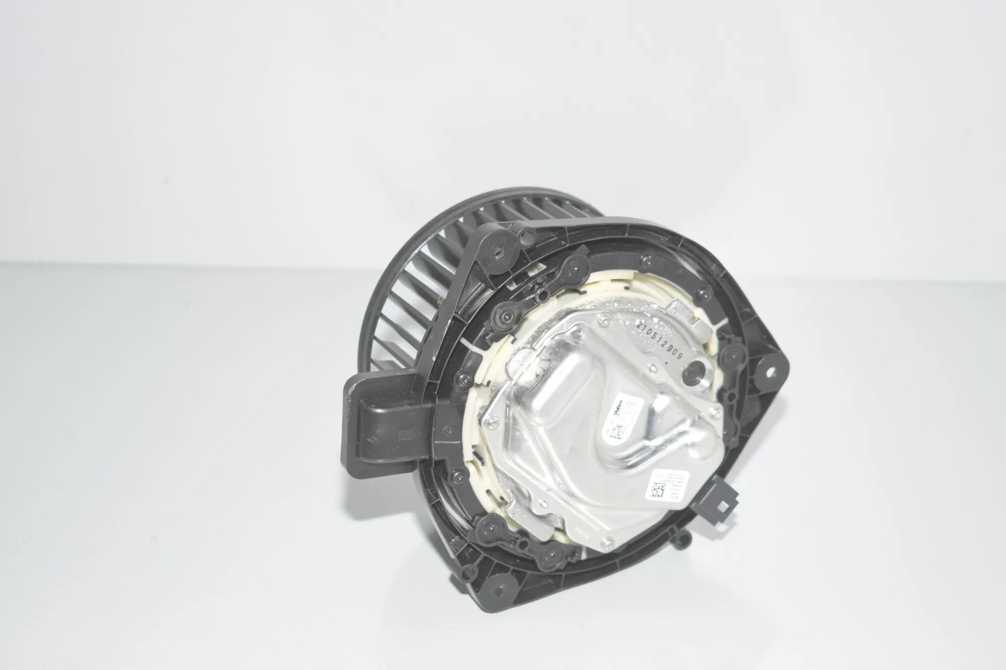 Heater Blower Fan – OEM BLDC2948F · BMW 3 (G20, G28) (2018 - -) 330 e Plug-in-Hybrid 2021 – 4