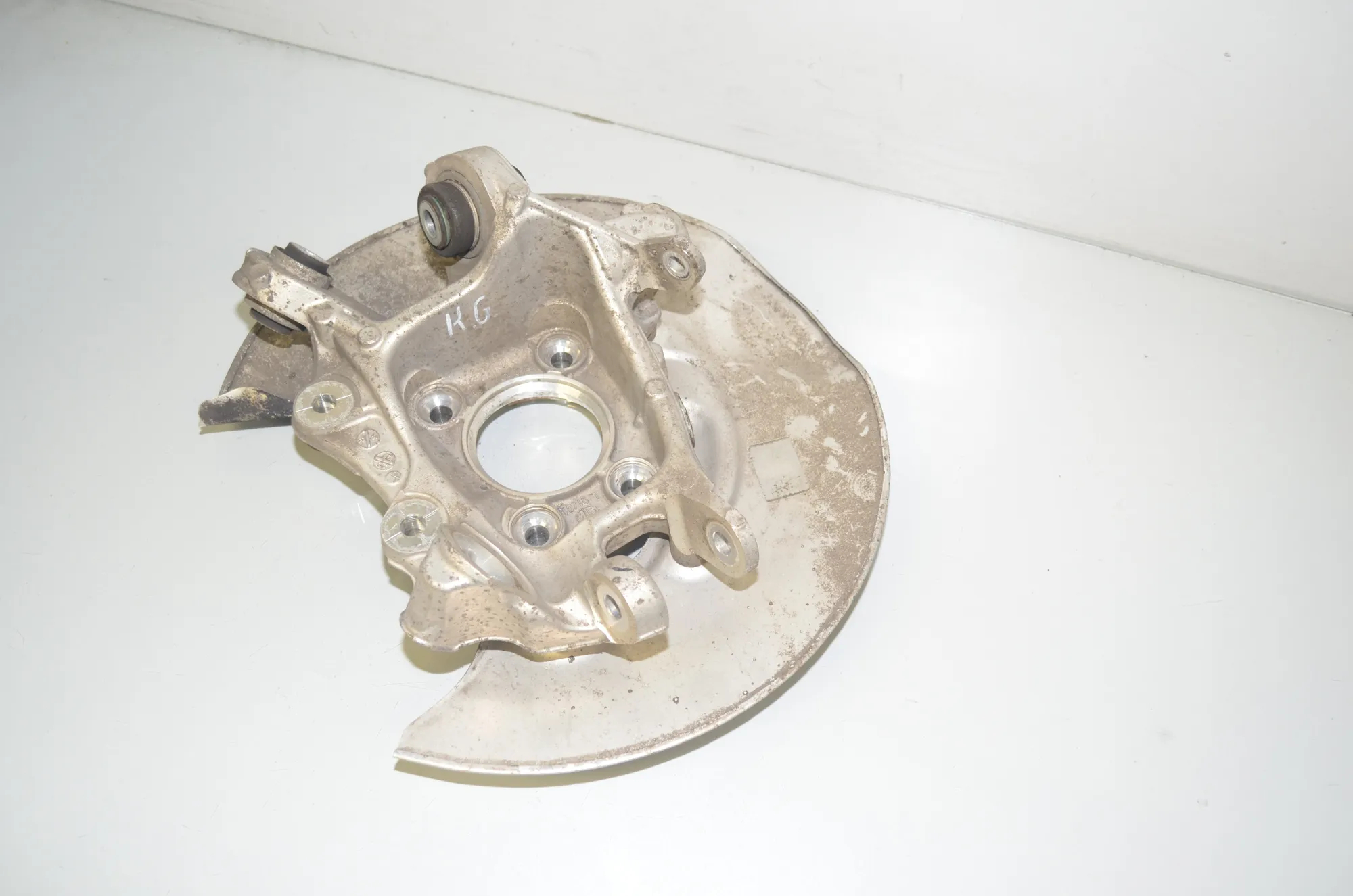 Rear Right Wheel Hub – OEM 6898480 · BMW 3 (G20, G28) (2018 - -) 330 e Plug-in-Hybrid 2021 – 3