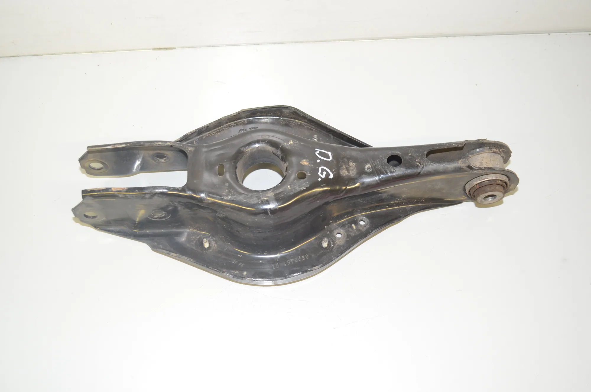 Rear Right Lower Control Arm – OEM 6886451 · BMW 3 (G20, G28) (2018 - -) 330 e Plug-in-Hybrid 2021 – 2