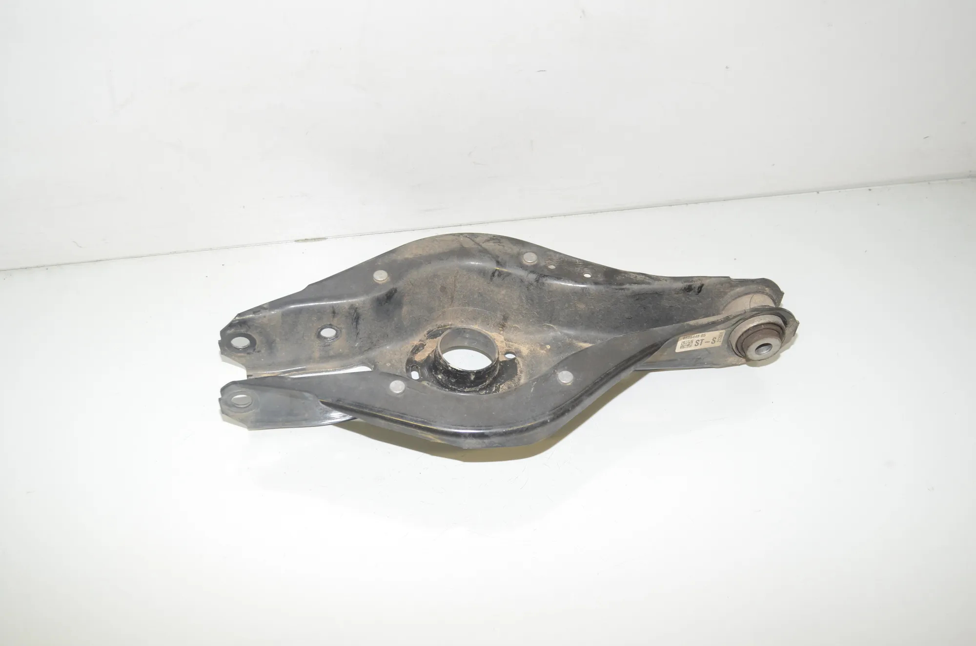 Rear Right Lower Control Arm – OEM 6886451 · BMW 3 (G20, G28) (2018 - -) 330 e Plug-in-Hybrid 2021 – 3
