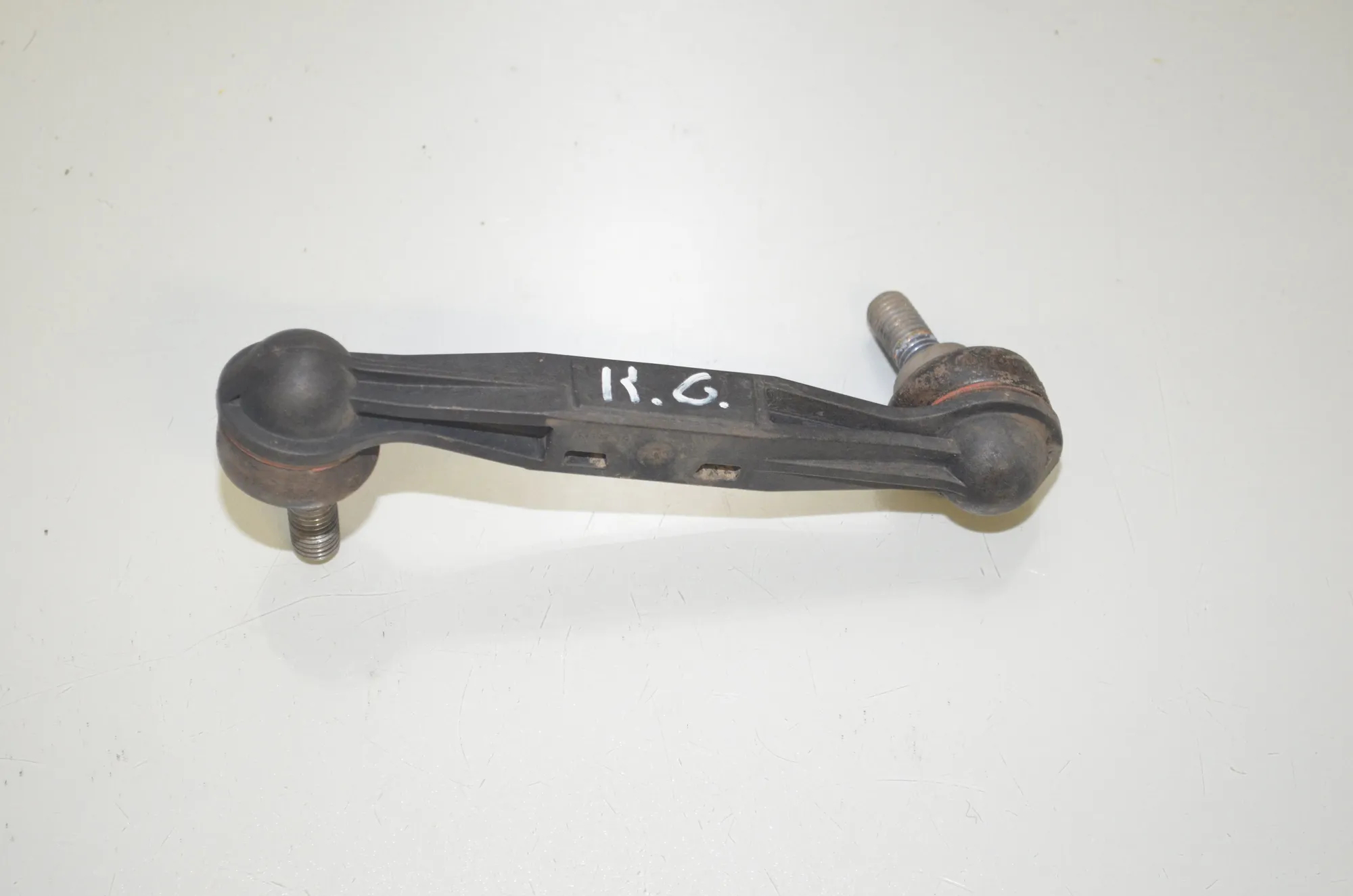 Rear Left Stabilizer Link – OEM 6785607 · BMW 3 (G20, G28) (2018 - -) 330 e Plug-in-Hybrid 2021 – 3