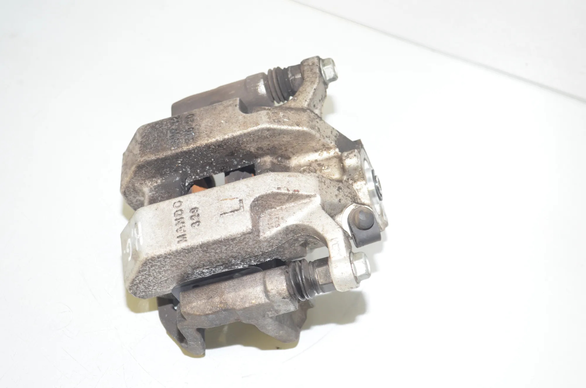 Rear Left Brake Caliper – OEM 8836841 · BMW 3 (G20, G28) (2018 - -) 330 e Plug-in-Hybrid 2021 – 2