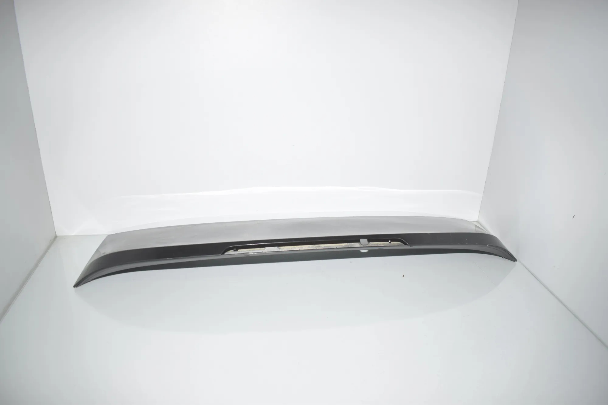 Tailgate Bootlid Spoiler – OEM 7305042 · BMW i3 (I01) Electric 2019 – 2