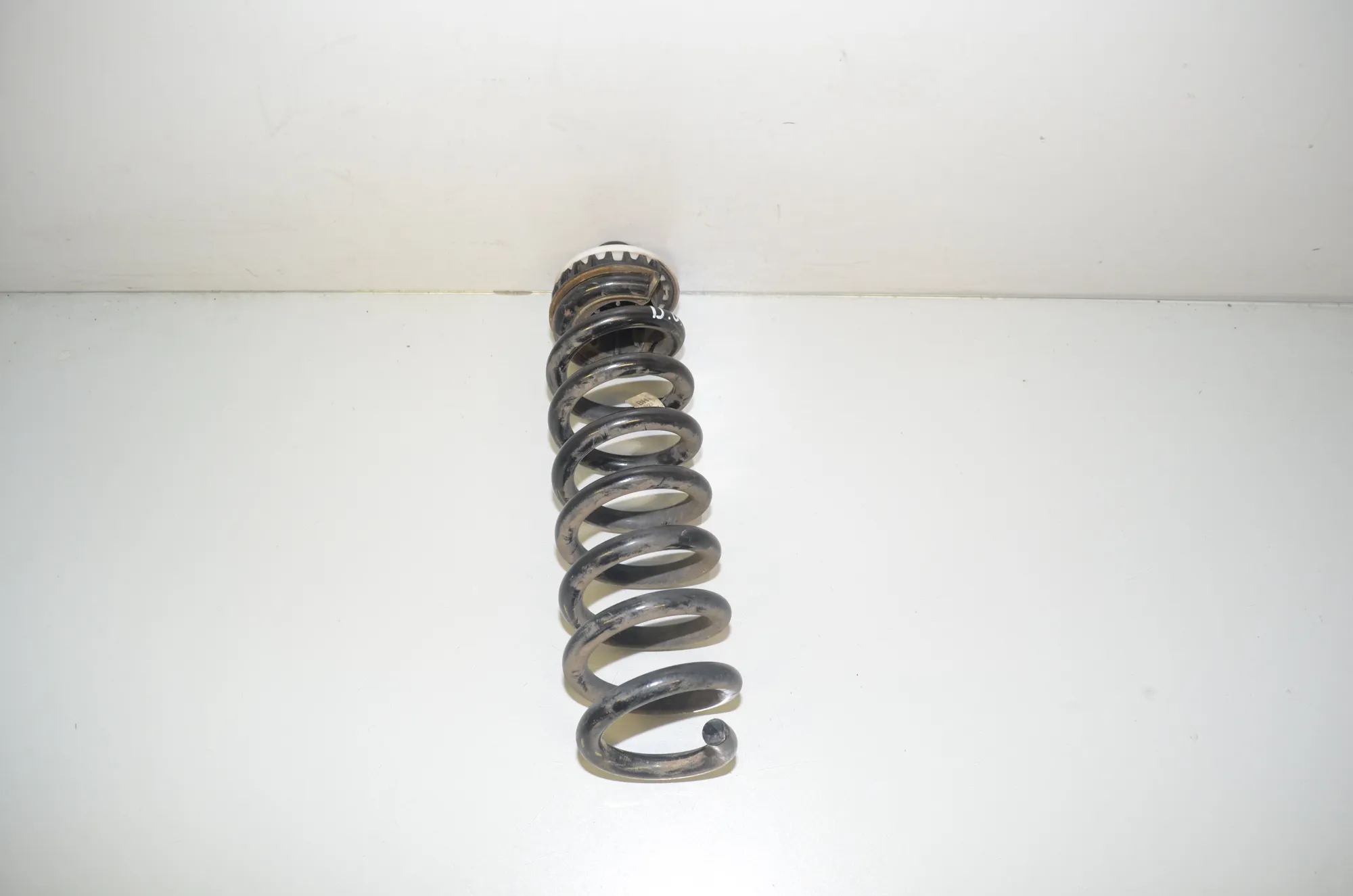 Rear Right Coil Spring – OEM 6889971 · BMW 3 (G20, G28) (2018 - -) 330 e Plug-in-Hybrid 2021