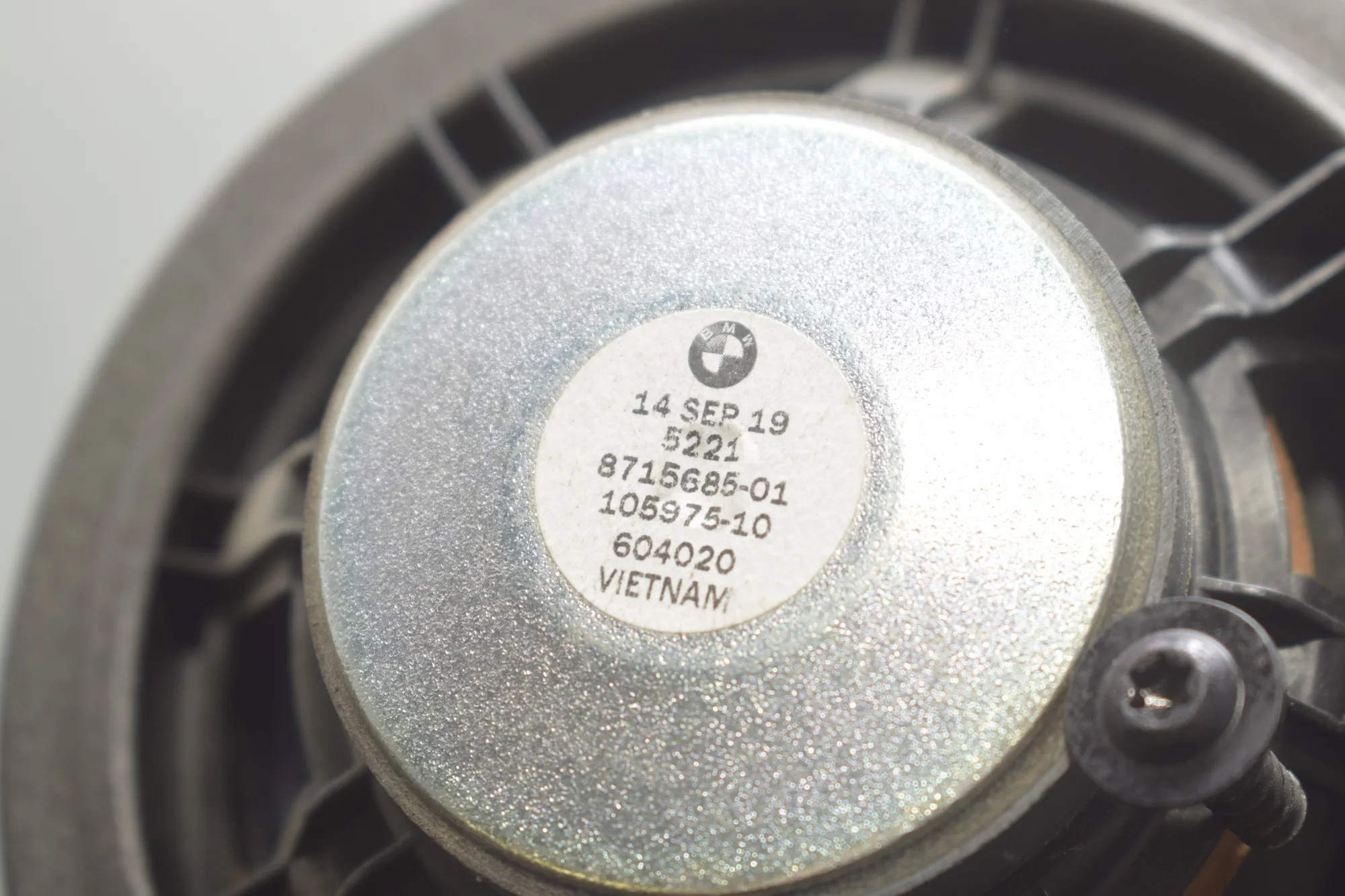 Sound Audio System Set – OEM 8715685 · BMW i3 (I01) Electric 2019 – 4