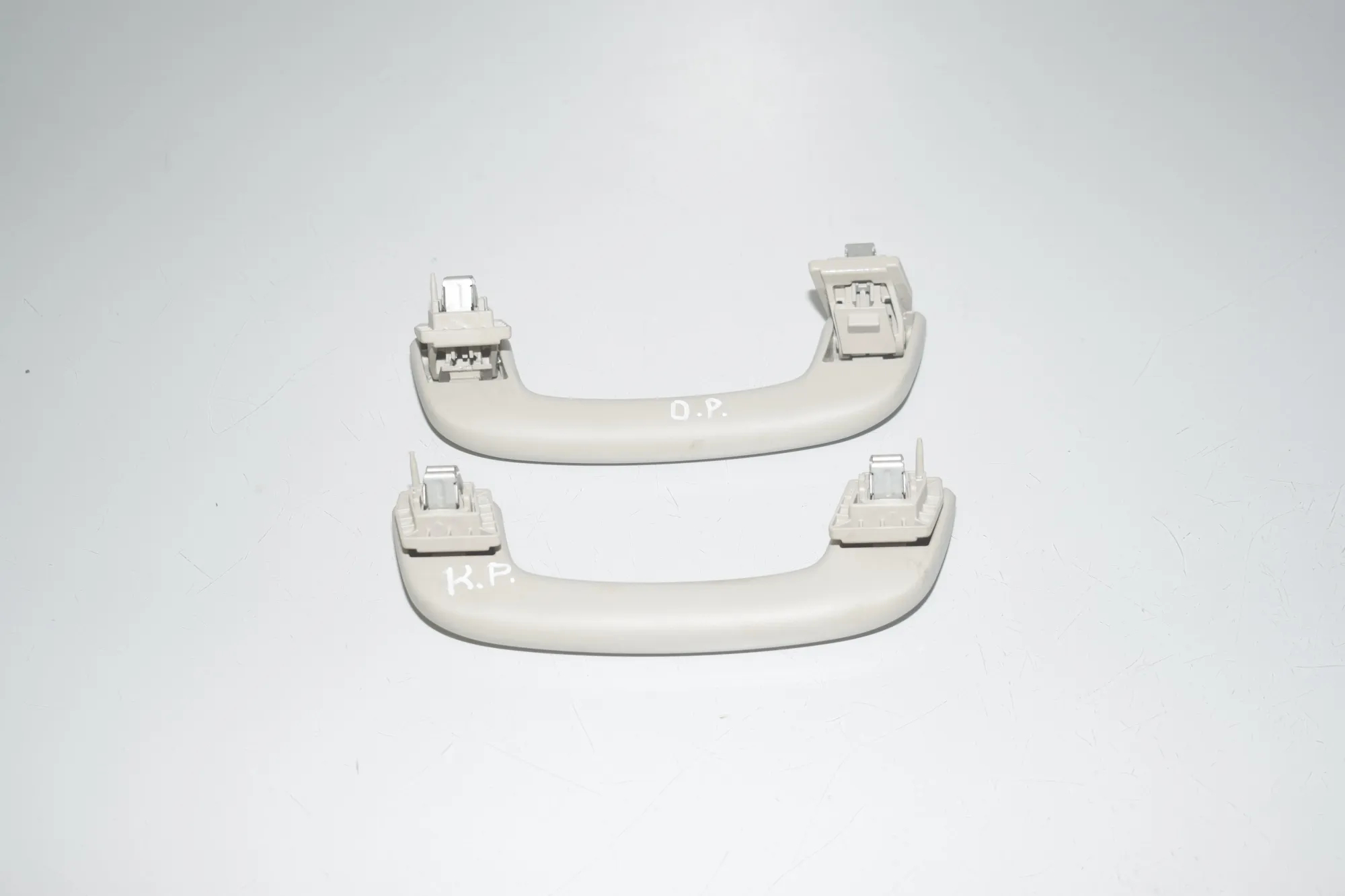 Interior Roof Handle Set – OEM 7359436 · BMW i3 (I01) Electric 2019 – 7