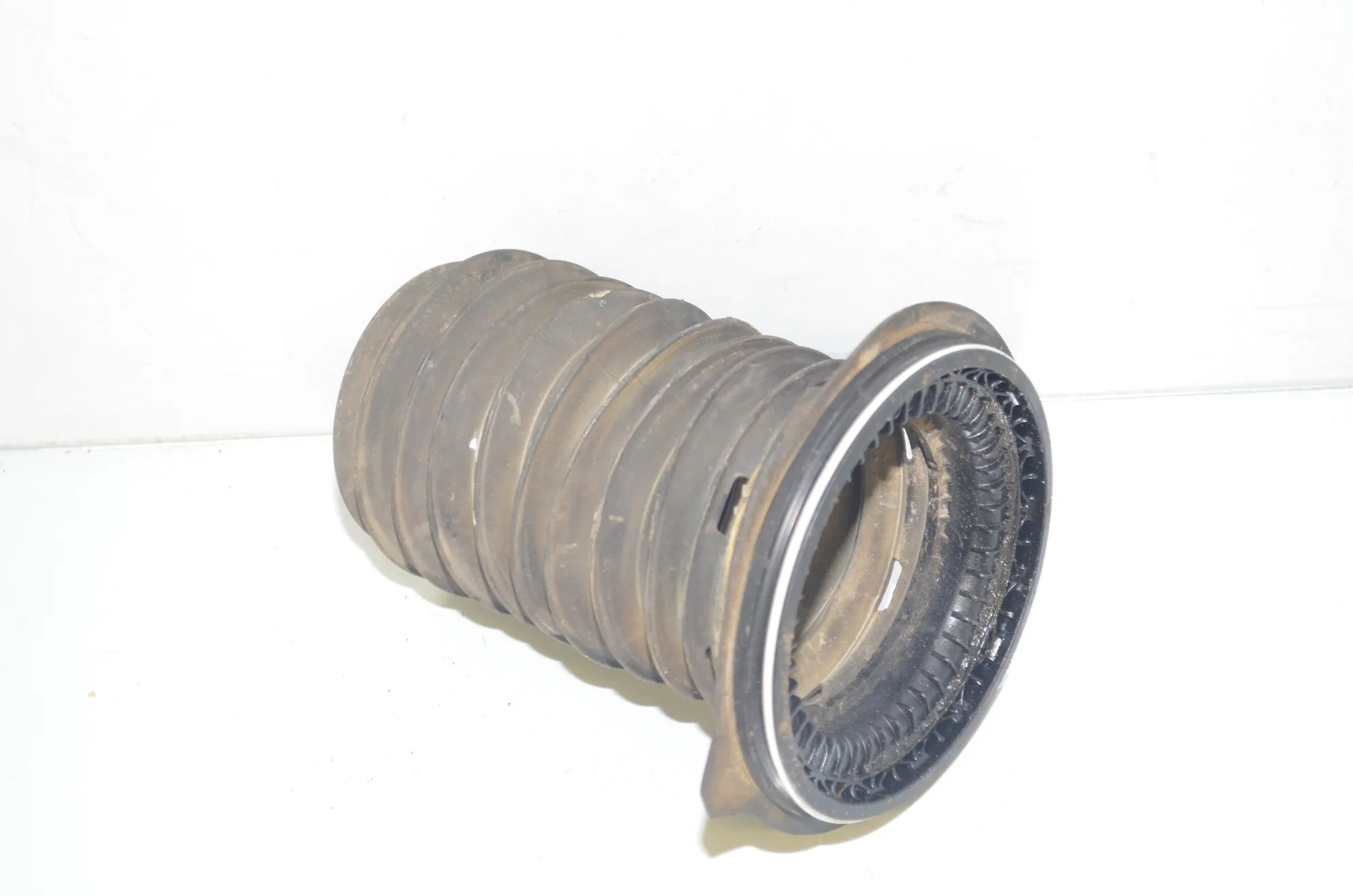 Absorber Cylinder Protection – OEM 6871812 · BMW 3 (G20, G28) (2018 - -) 330 e Plug-in-Hybrid 2021 – 4