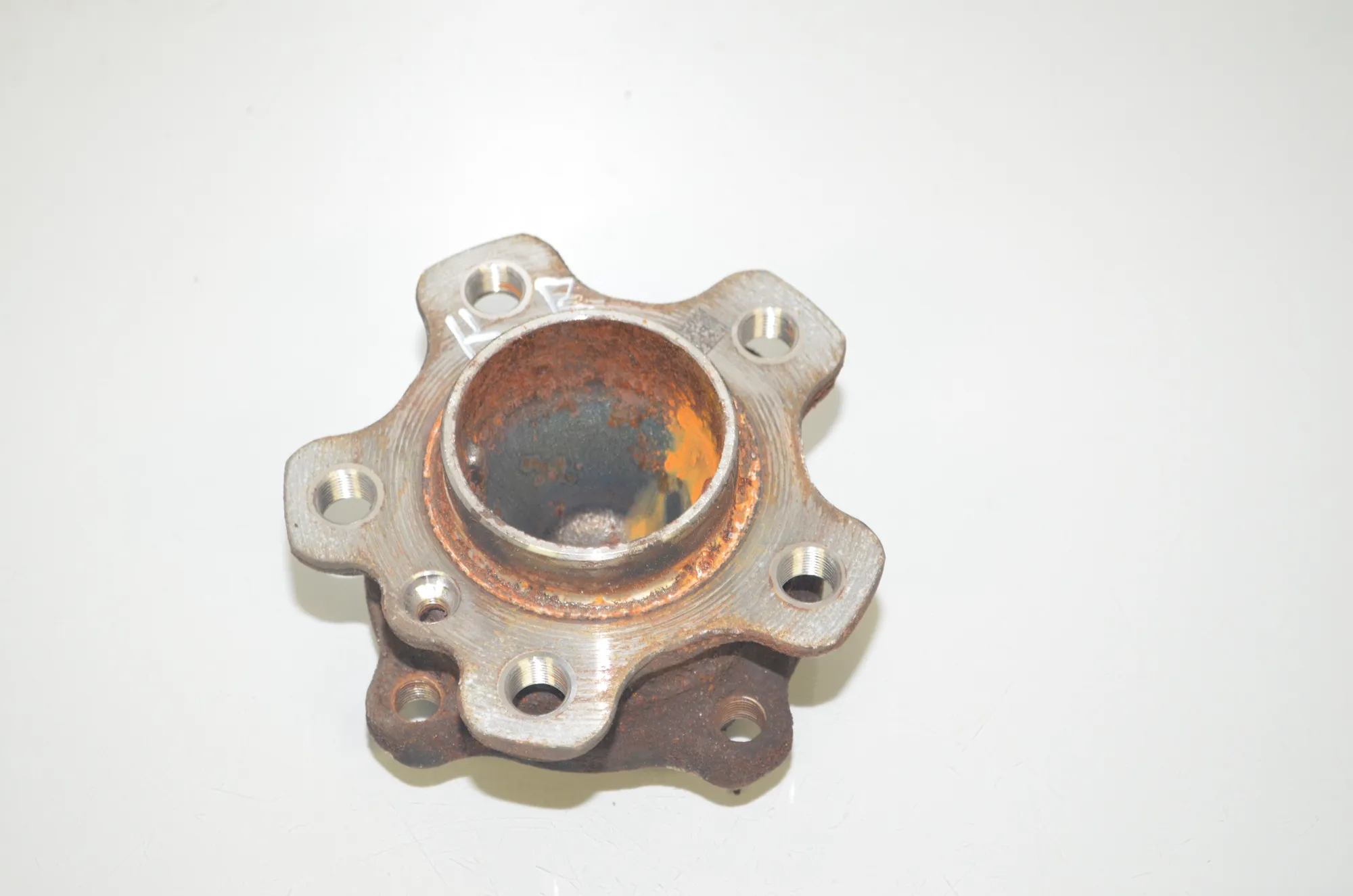 Front Left Wheel Bearing – OEM 6866315 · BMW 3 (G20, G28) (2018 - -) 330 e Plug-in-Hybrid 2021