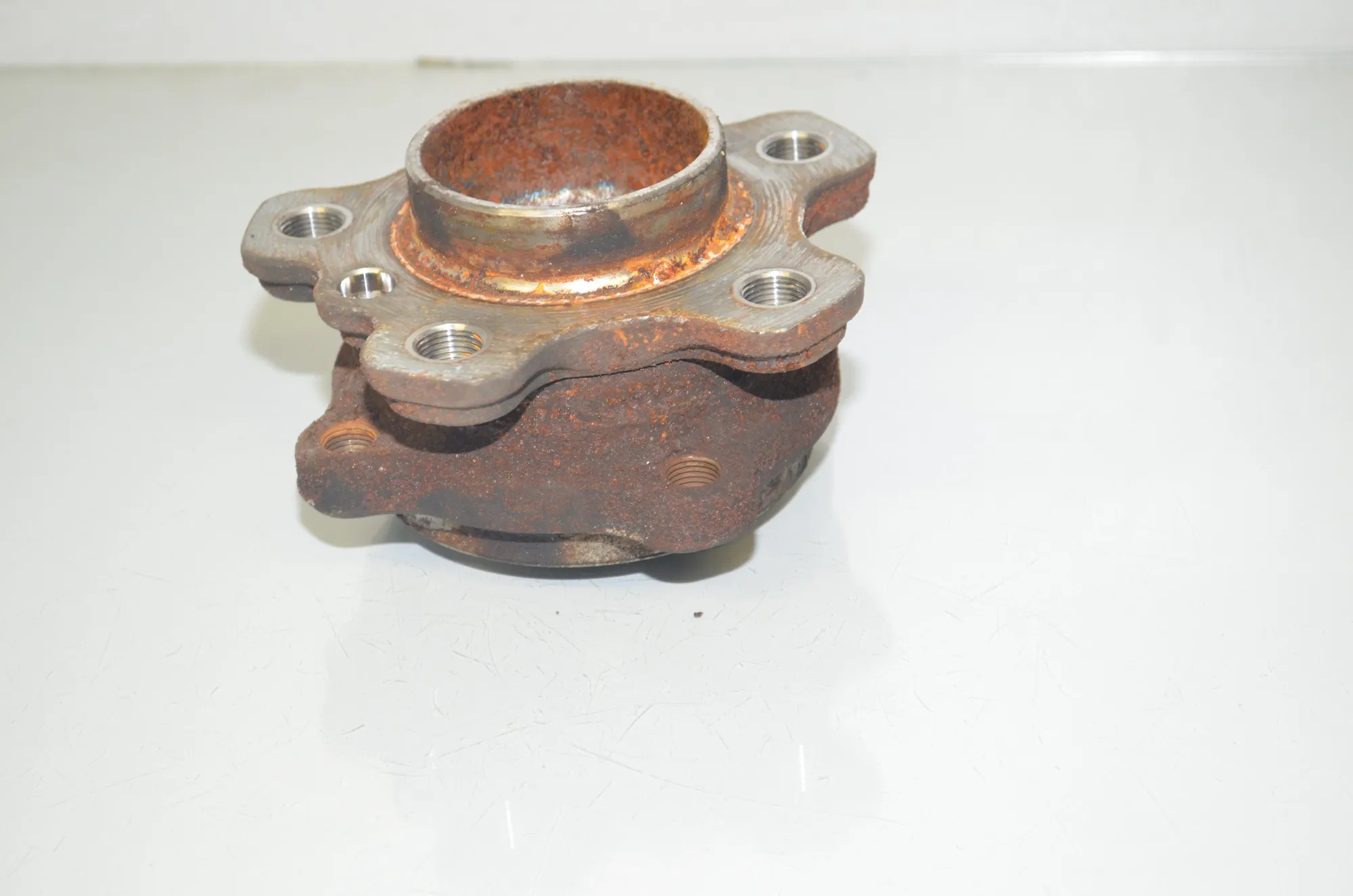 Front Left Wheel Bearing – OEM 6866315 · BMW 3 (G20, G28) (2018 - -) 330 e Plug-in-Hybrid 2021 – 2