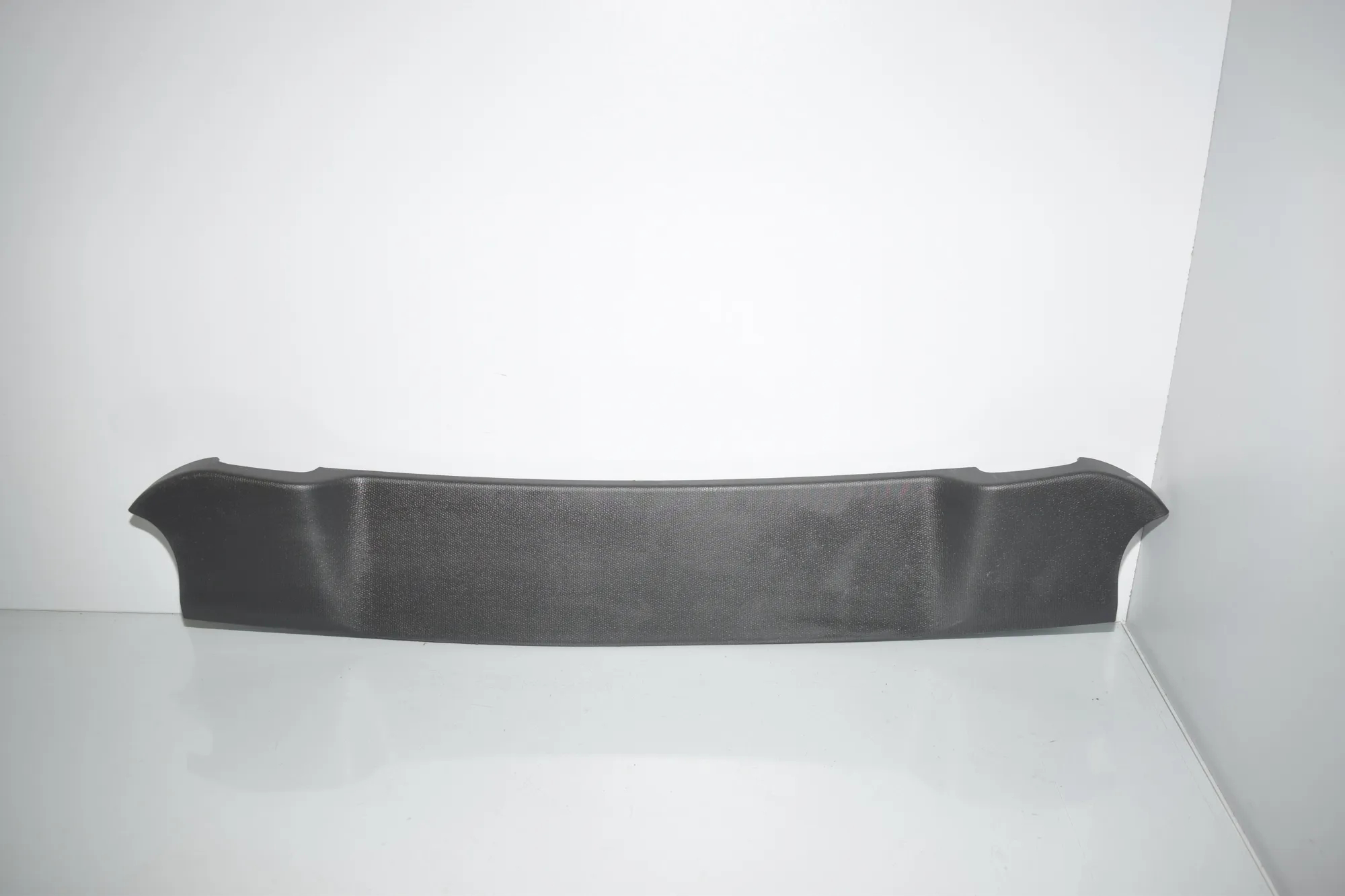 Tailgate Bootlid Trim – OEM 7315767 · BMW i3 (I01) Electric 2019 – 2