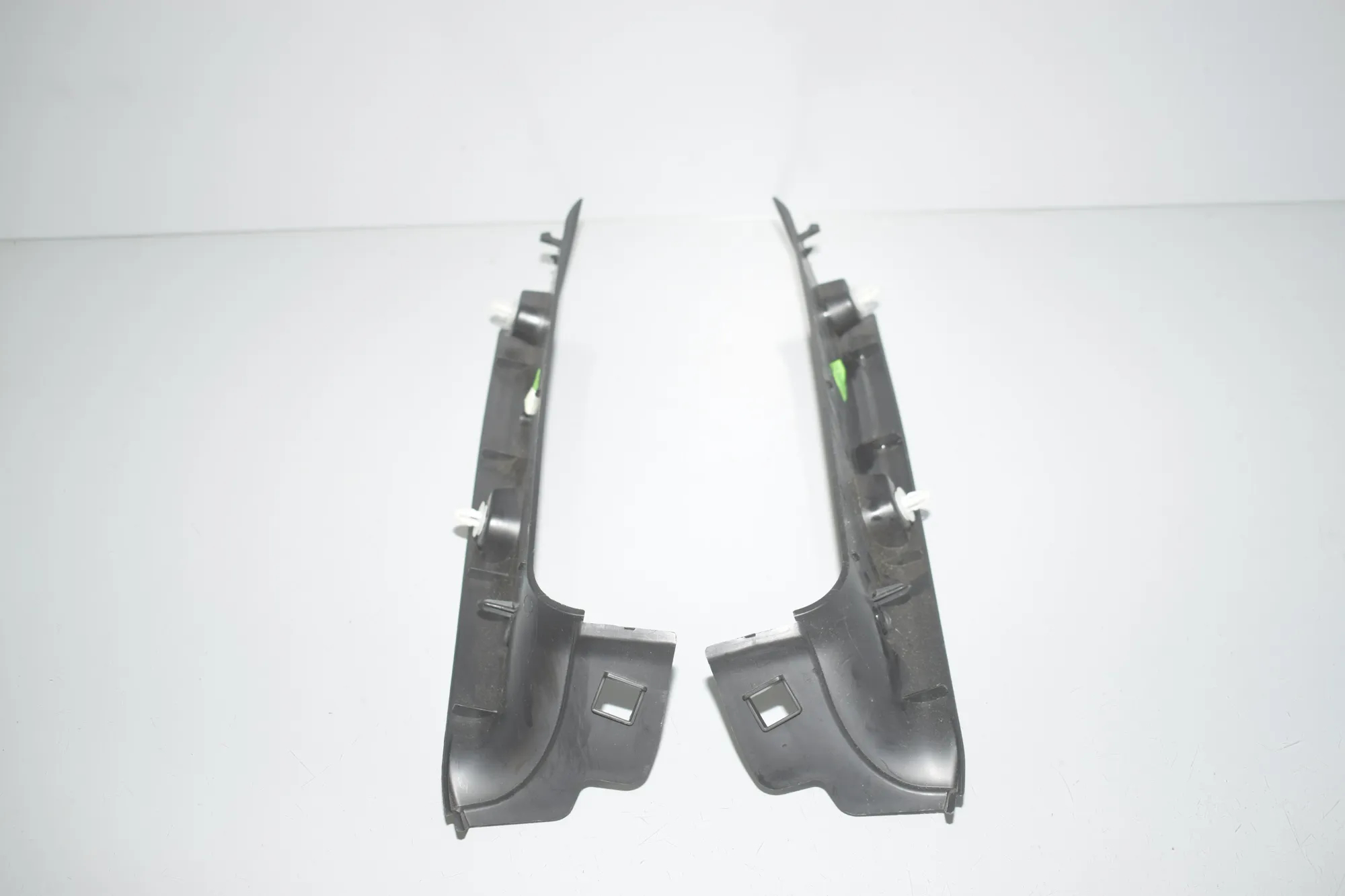 Tailgate Bootlid Trim – OEM 7315766 · BMW i3 (I01) Electric 2019 – 4