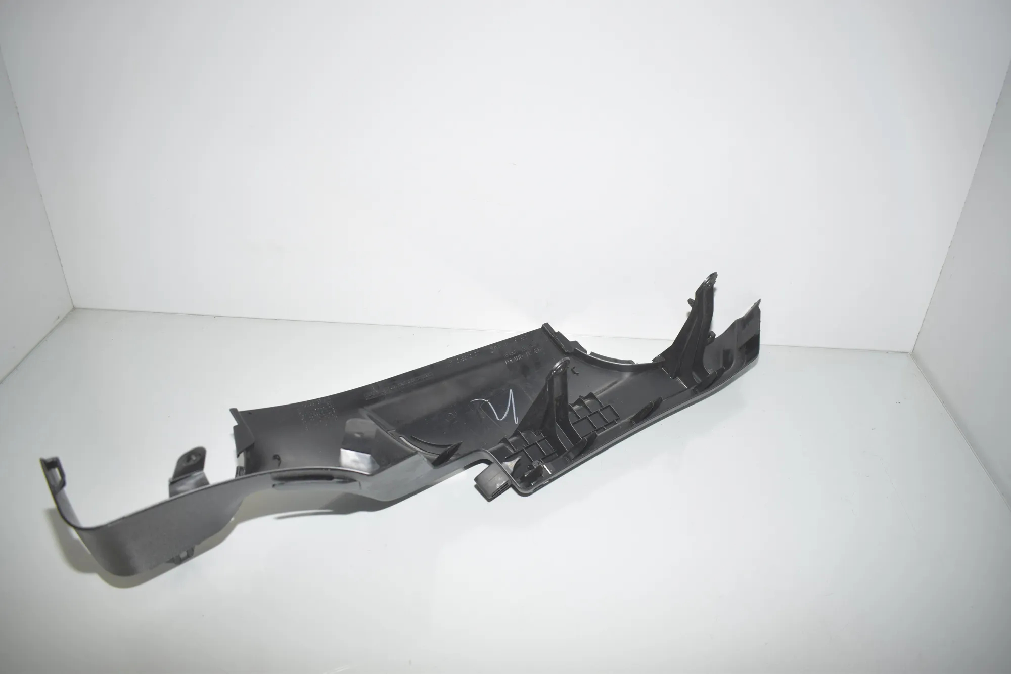 Trunk Boot Trim – OEM 7291359 · BMW i3 (I01) Electric 2019 – 2