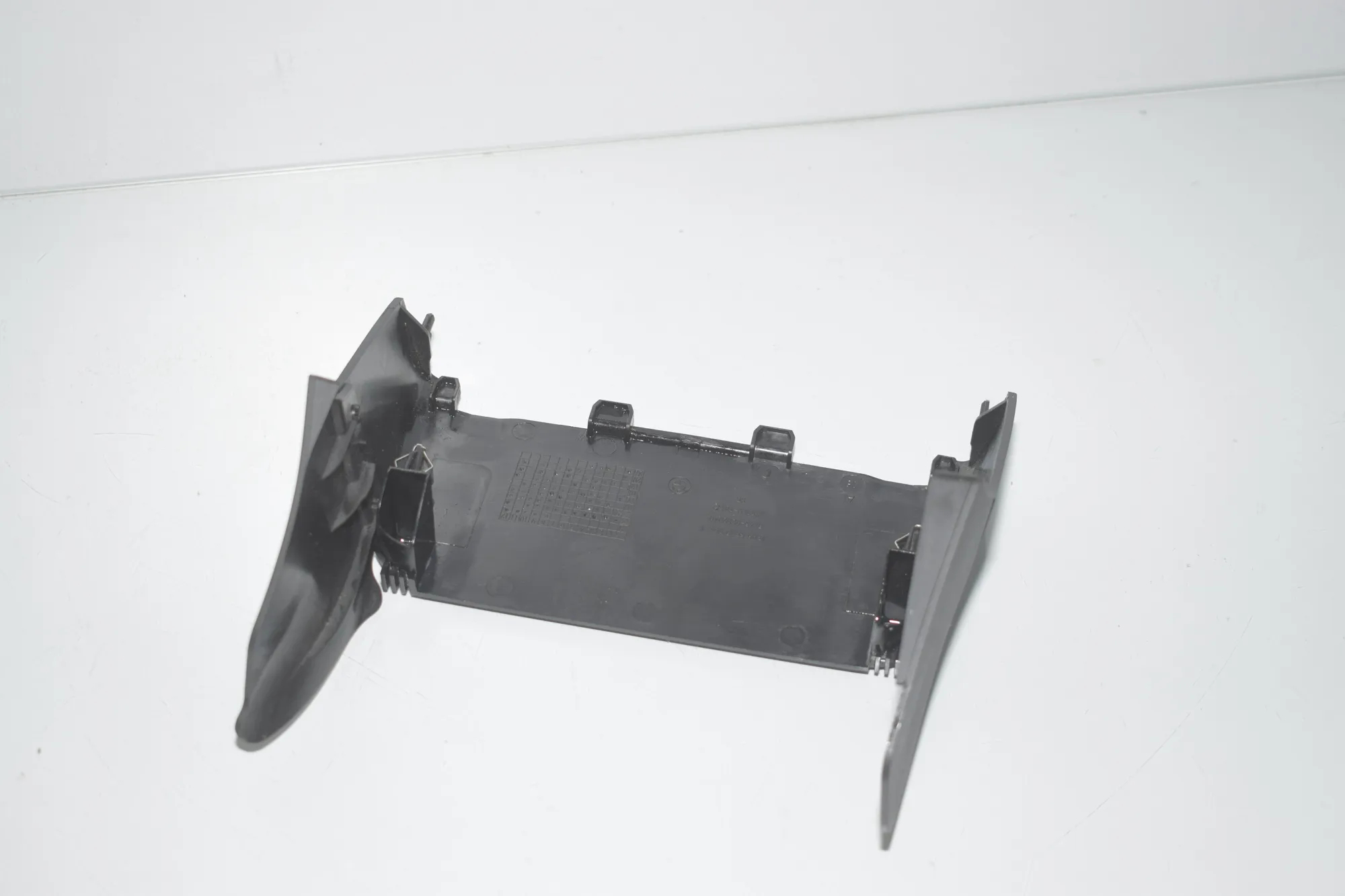 Steering Mechanism Trim – OEM 9282940 · BMW i3 (I01) Electric 2019 – 4